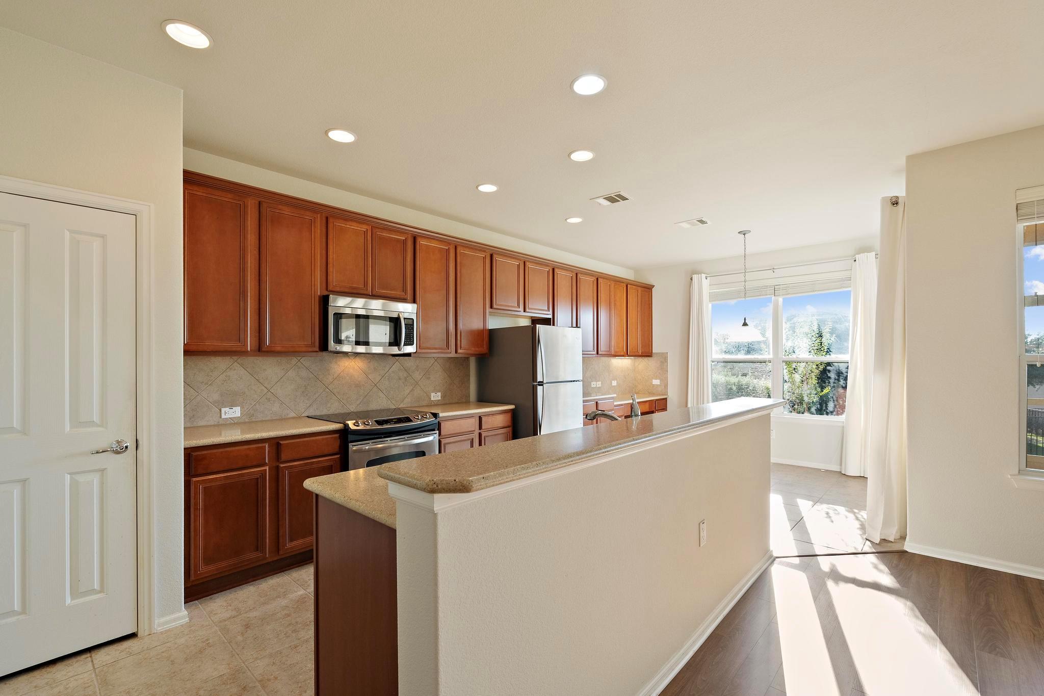 136 Prairie Creek Trl, Georgetown, TX 78633