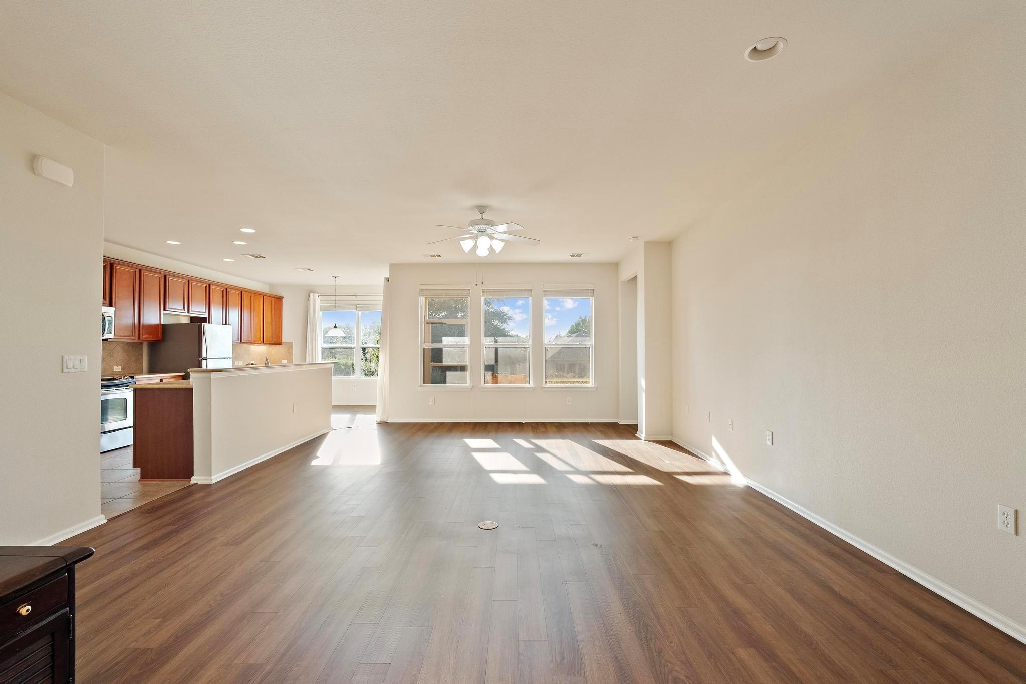 136 Prairie Creek Trl, Georgetown, TX 78633