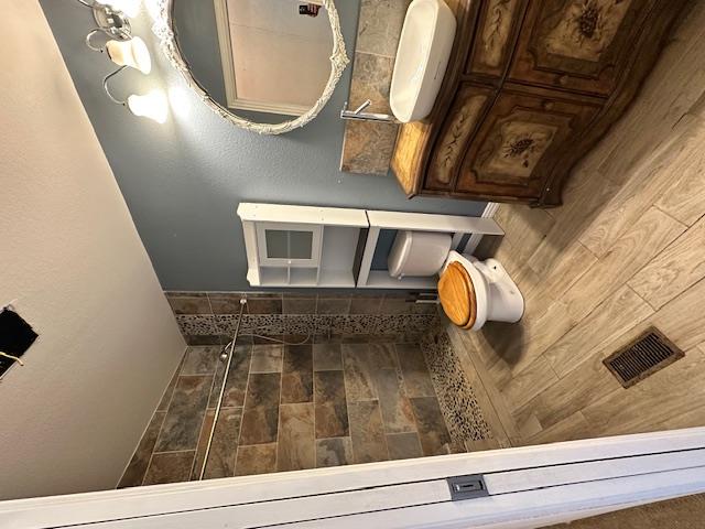 800 Longhollow Rd # D, Dale, TX 78616