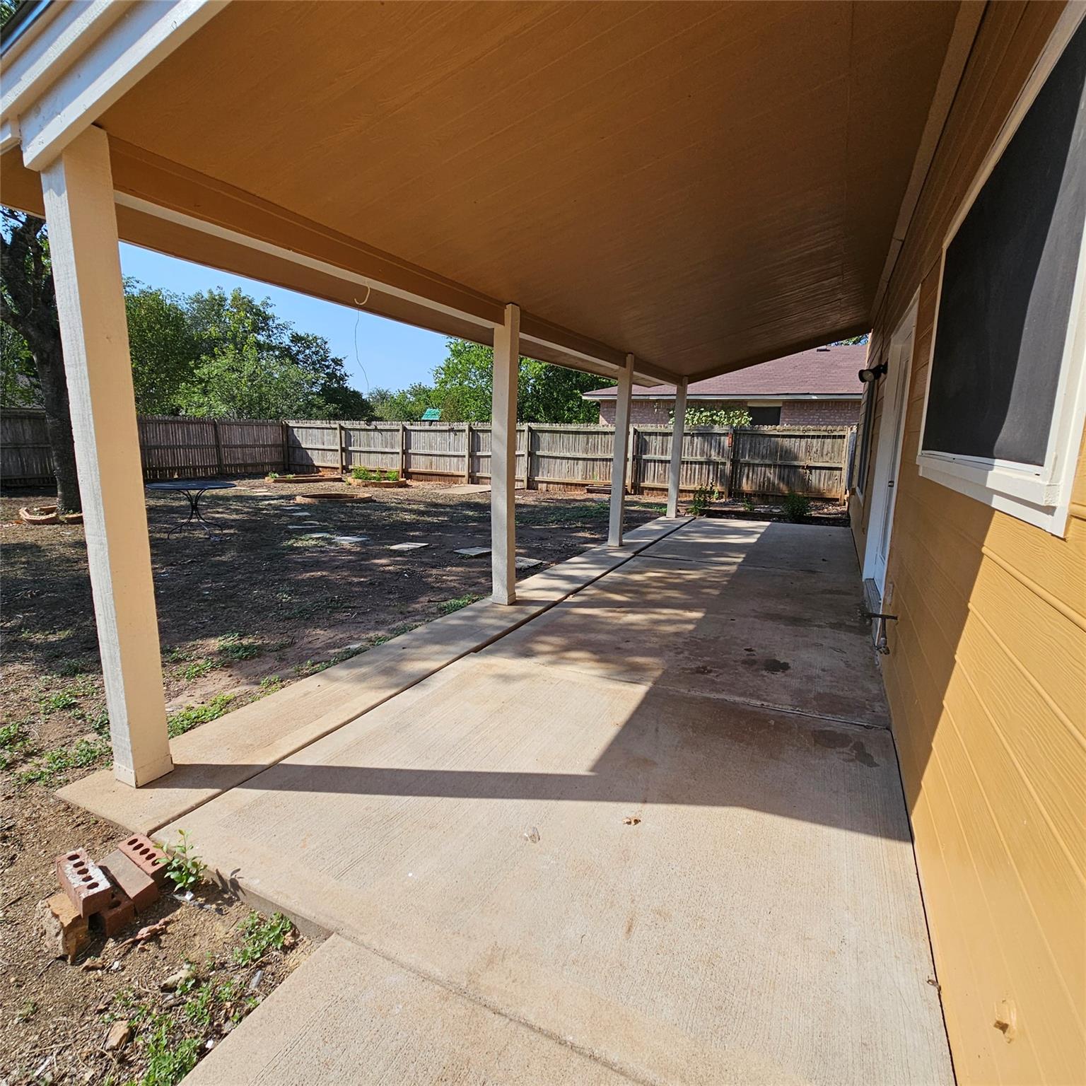 109 Sydneys Way, Buda, TX 78610