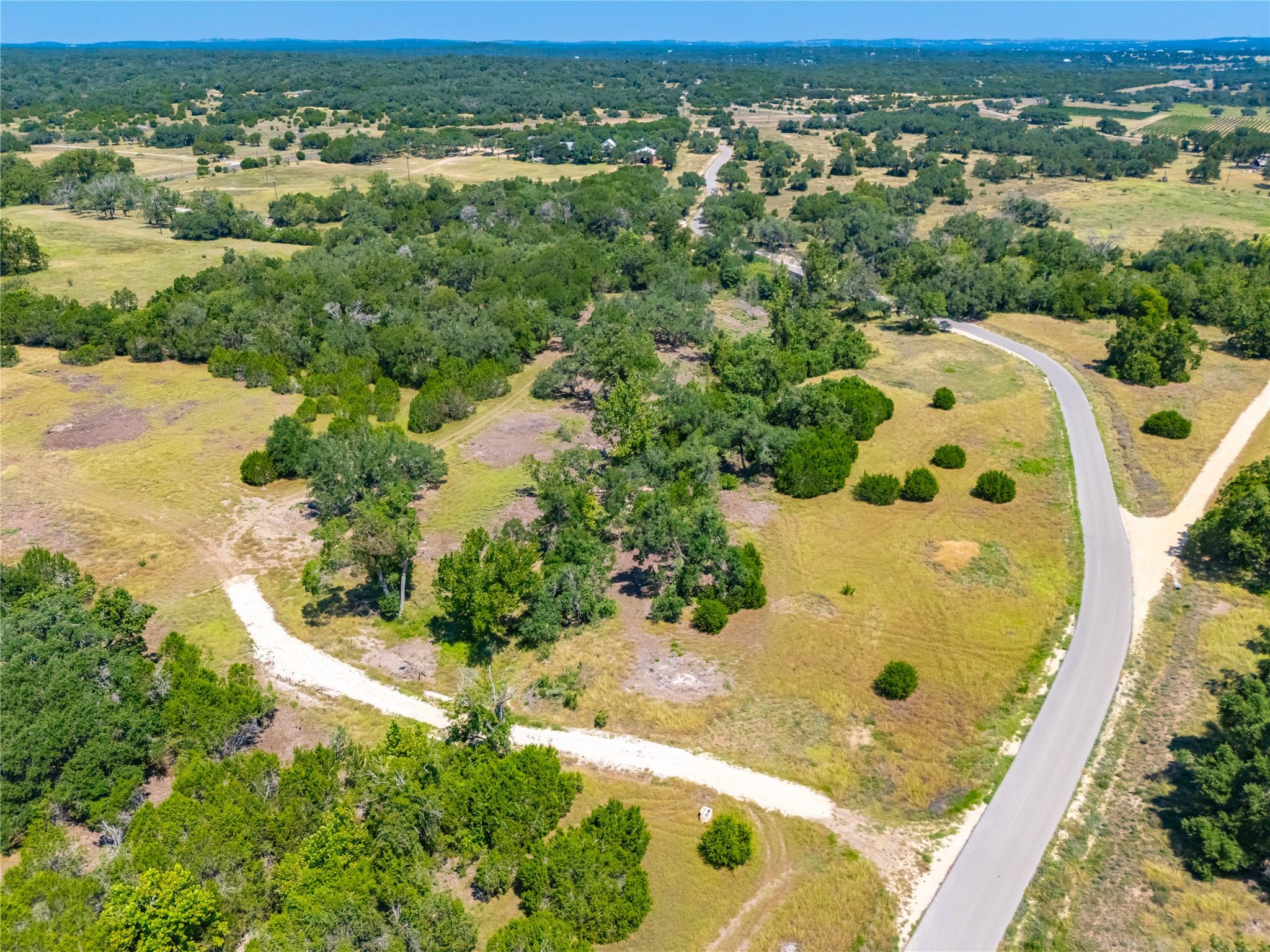 564 Bluff Springs Dr, Driftwood, TX 78619