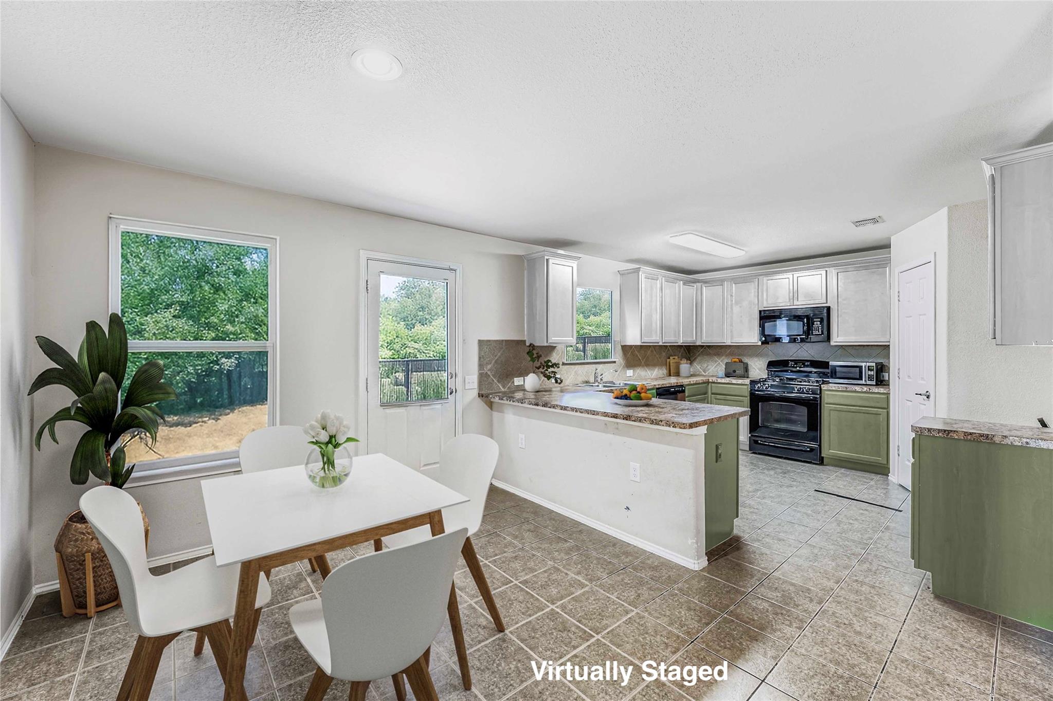 7325 S Glenn St, Austin, TX 78744