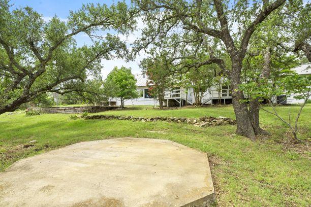 783 Country Creek Ln, Fredericksburg, TX 78624