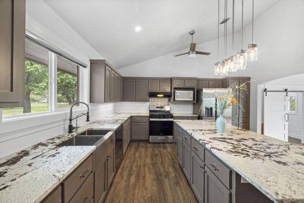 783 Country Creek Ln, Fredericksburg, TX 78624