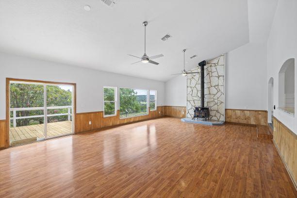 783 Country Creek Ln, Fredericksburg, TX 78624