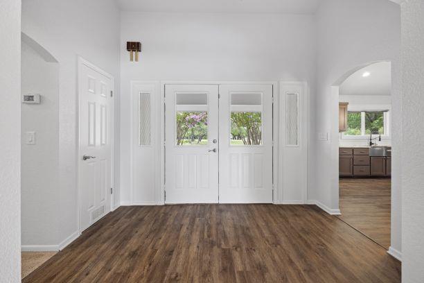 783 Country Creek Ln, Fredericksburg, TX 78624