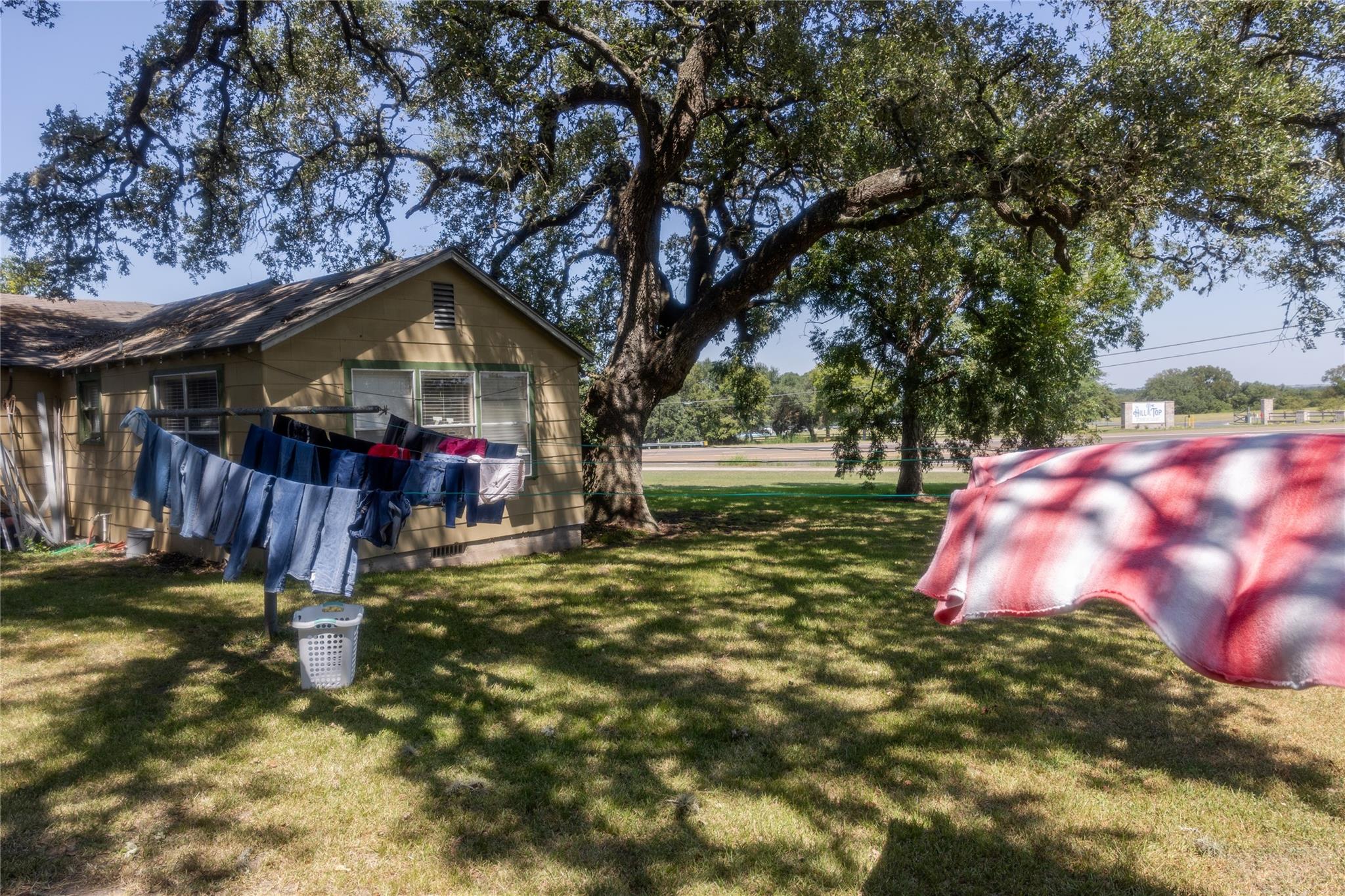 3225 Terrier Hill Ln, Brenham, TX 77833