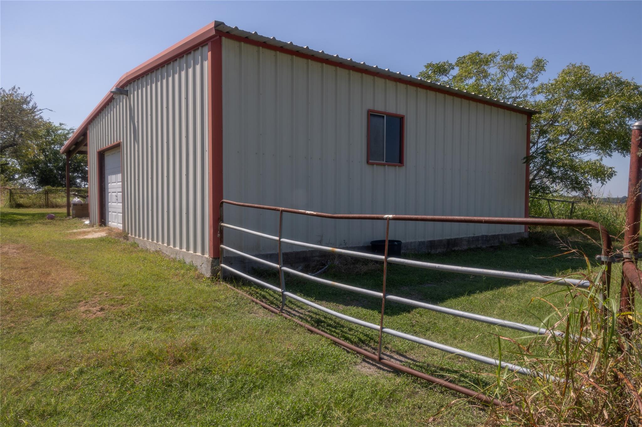 3225 Terrier Hill Ln, Brenham, TX 77833