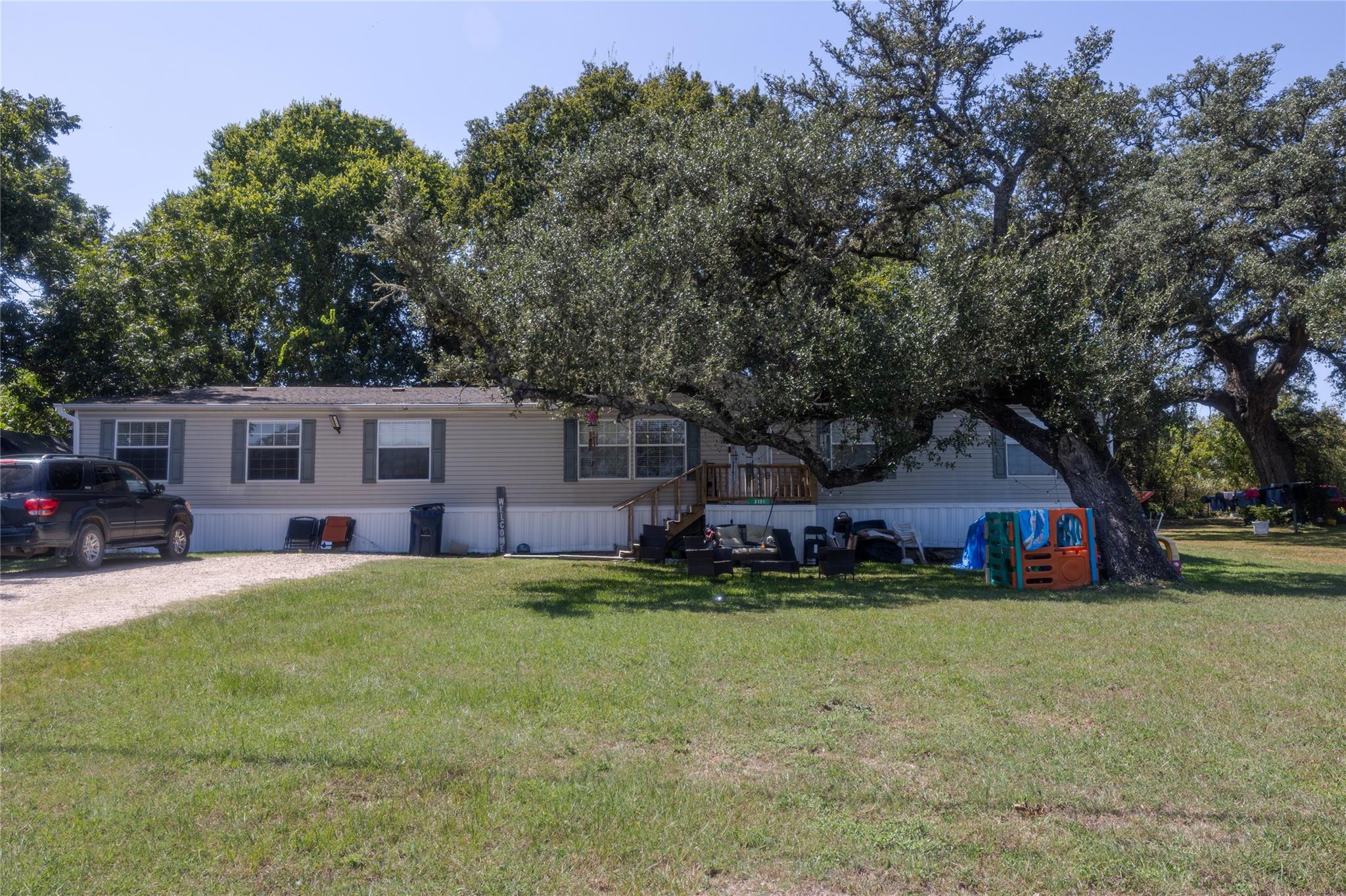 3225 Terrier Hill Ln, Brenham, TX 77833