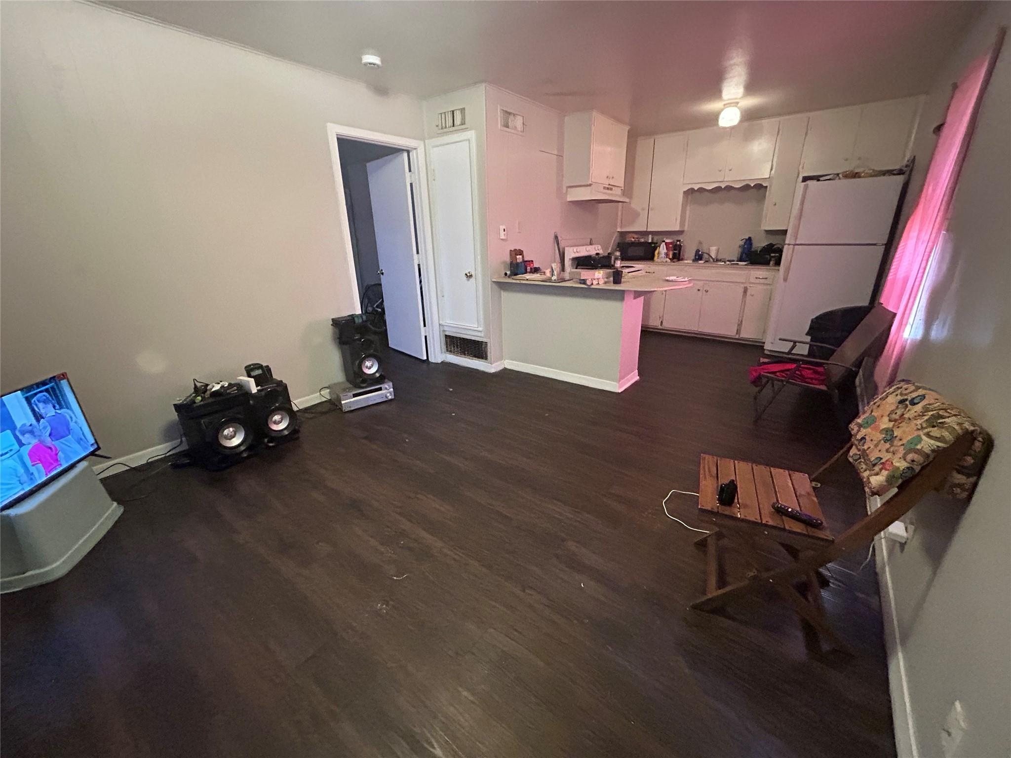 1601 N W S Young Dr, Killeen, TX 76543