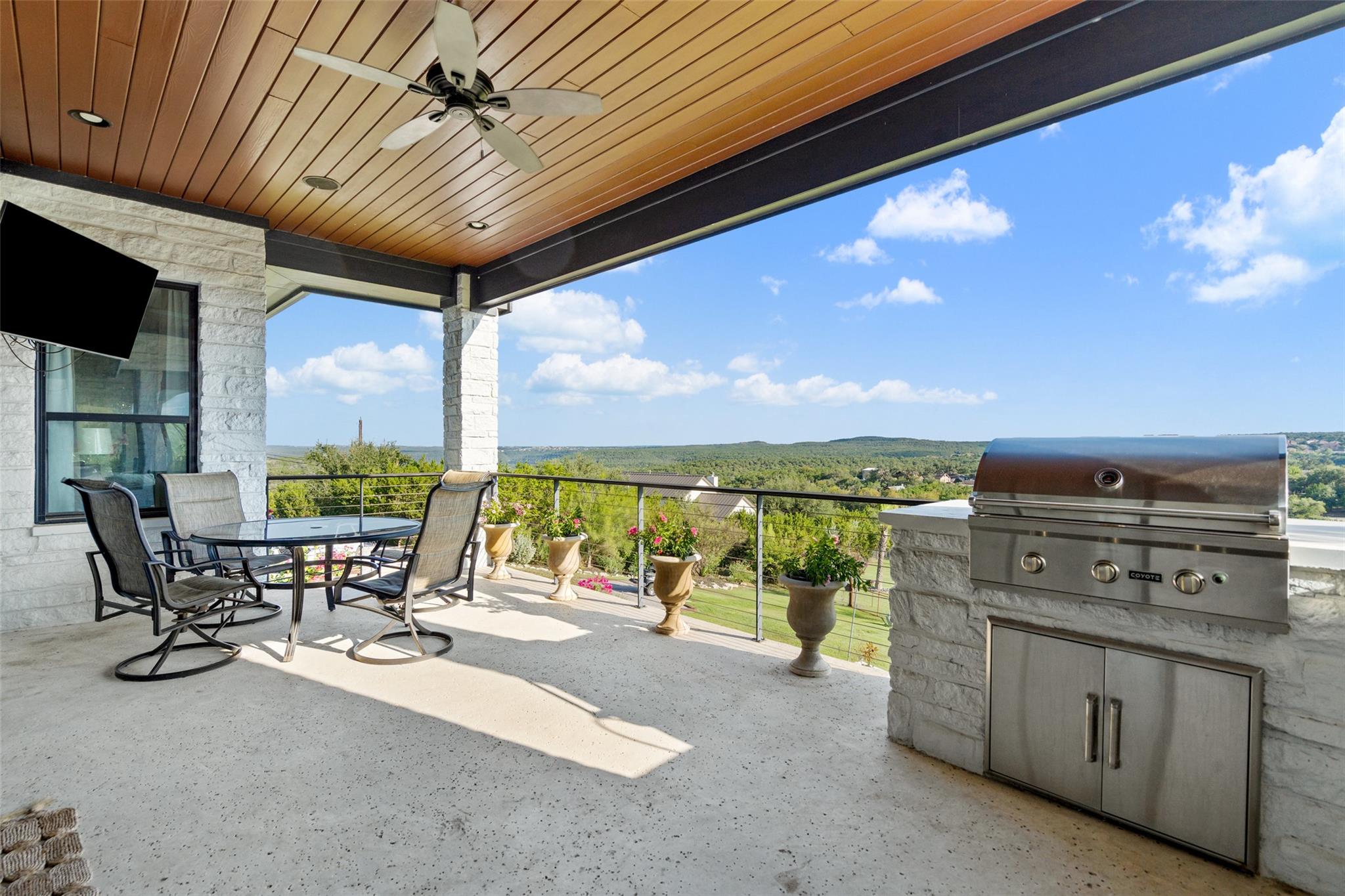 1300 Sparrow Ln, Austin, TX 78734