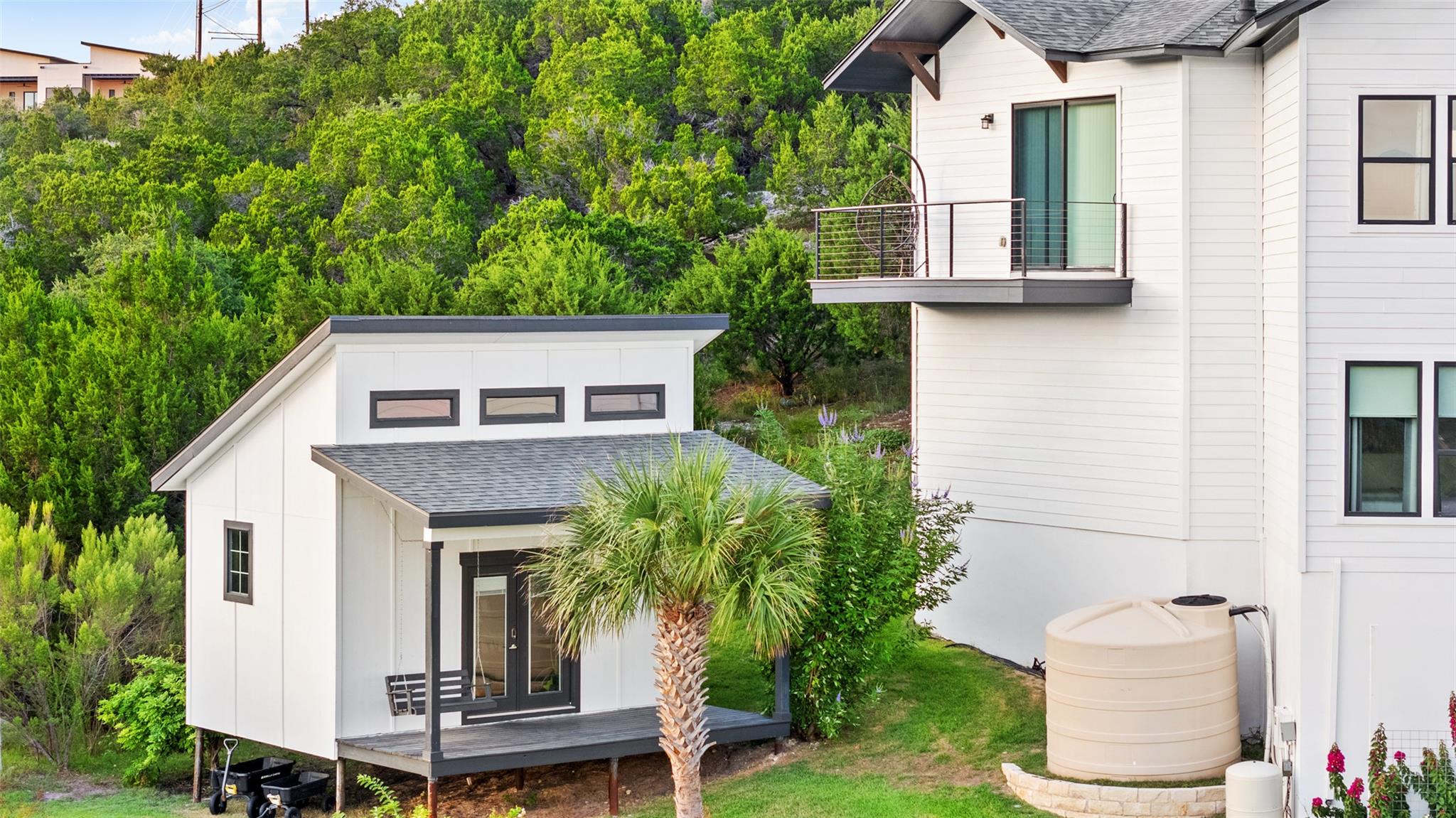 1300 Sparrow Ln, Austin, TX 78734