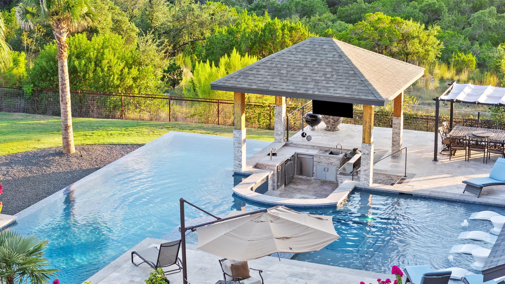 1300 Sparrow Ln, Austin, TX 78734