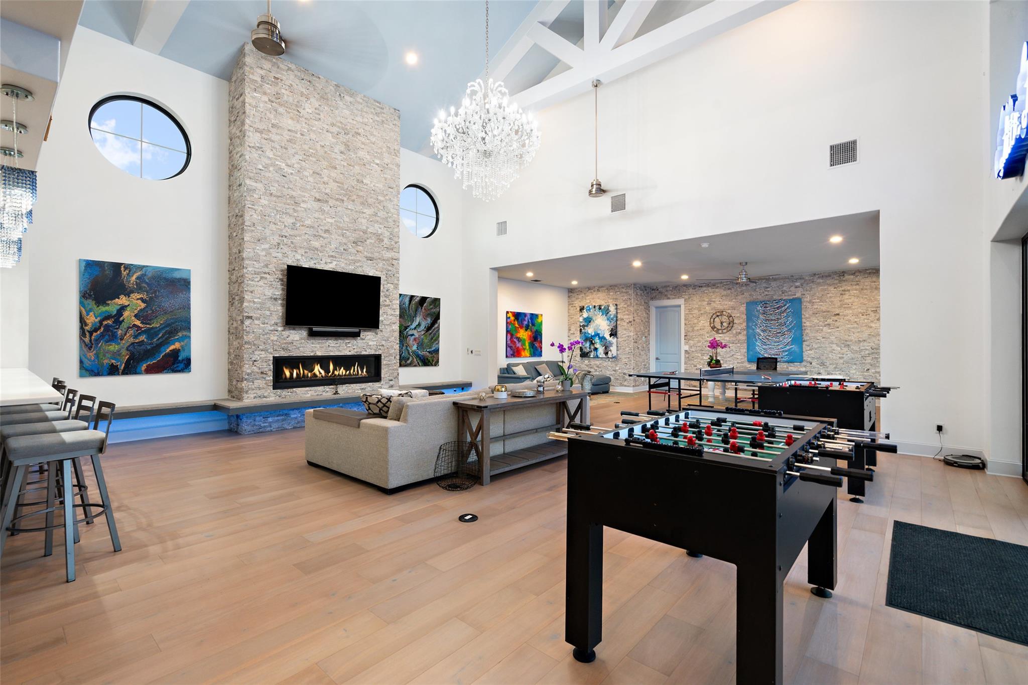 1300 Sparrow Ln, Austin, TX 78734