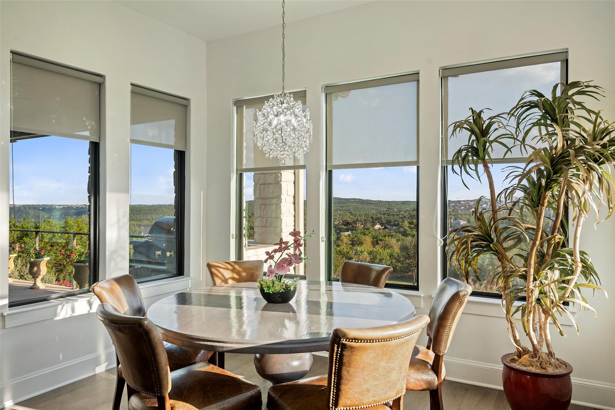 1300 Sparrow Ln, Austin, TX 78734