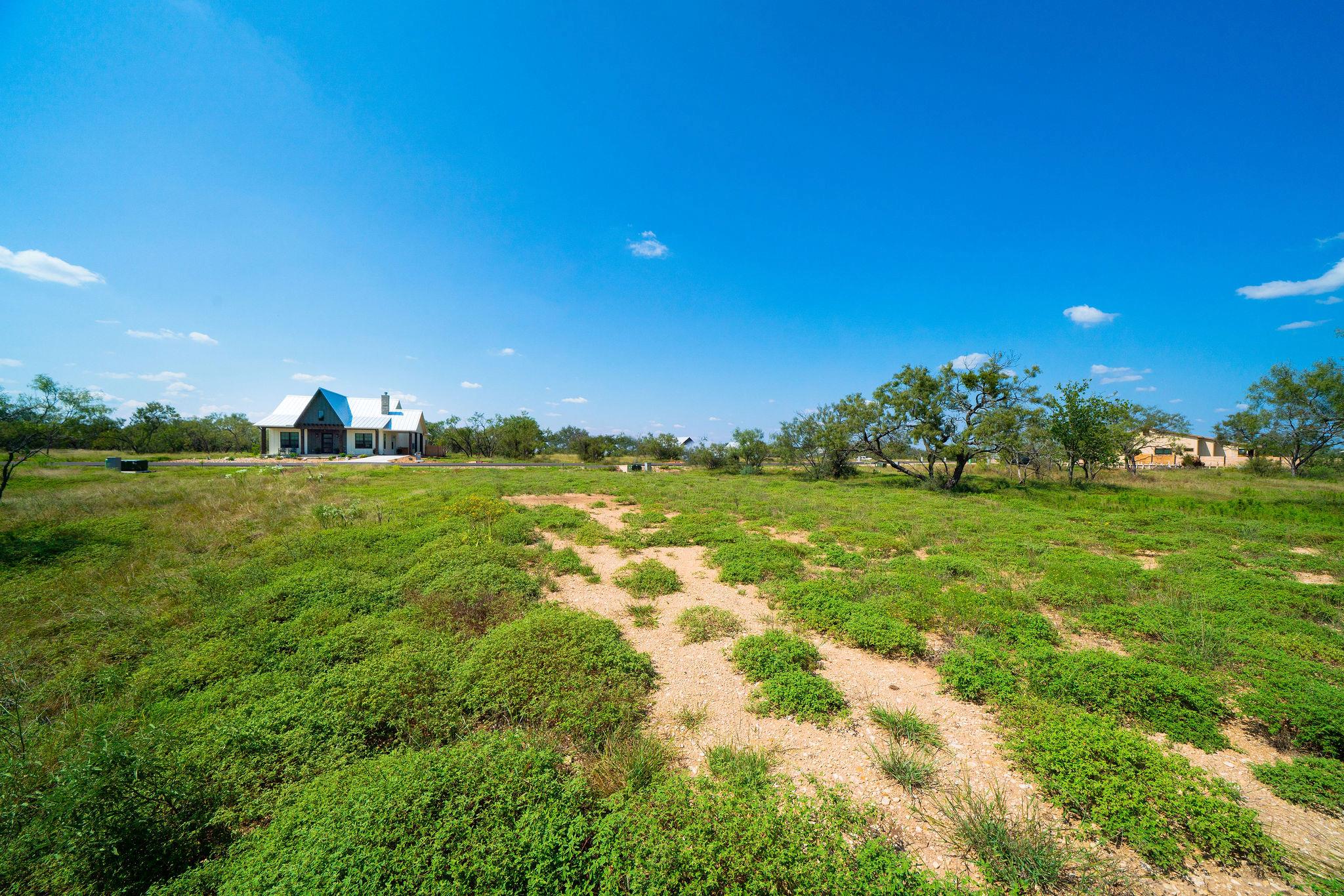 13 Ale Ct, Fredericksburg, TX 78624