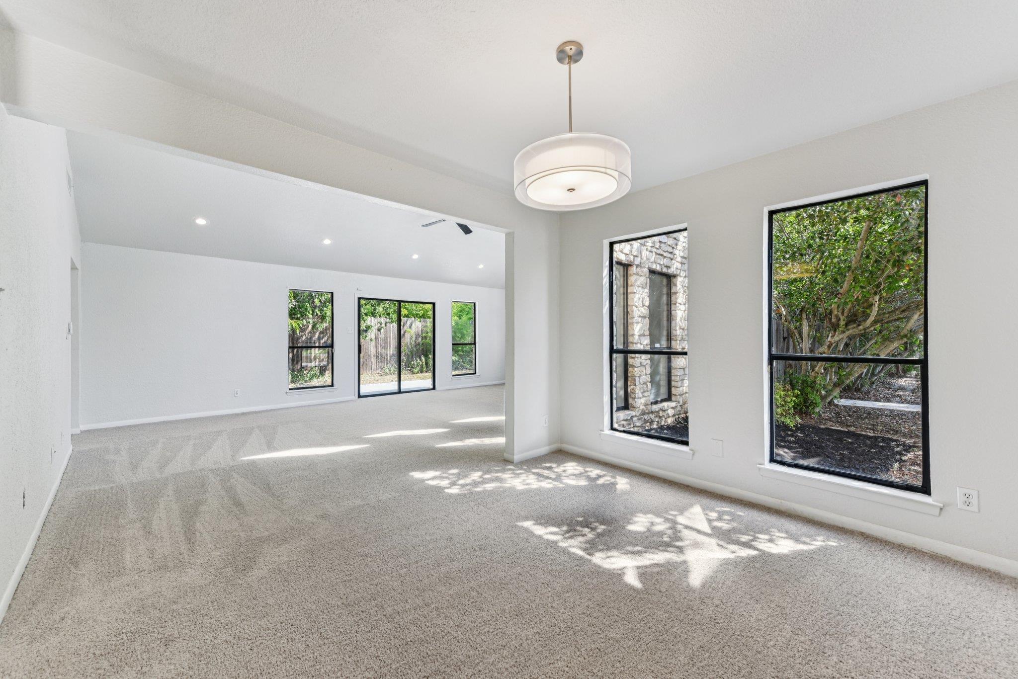 503 Hackberry St, Lockhart, TX 78644