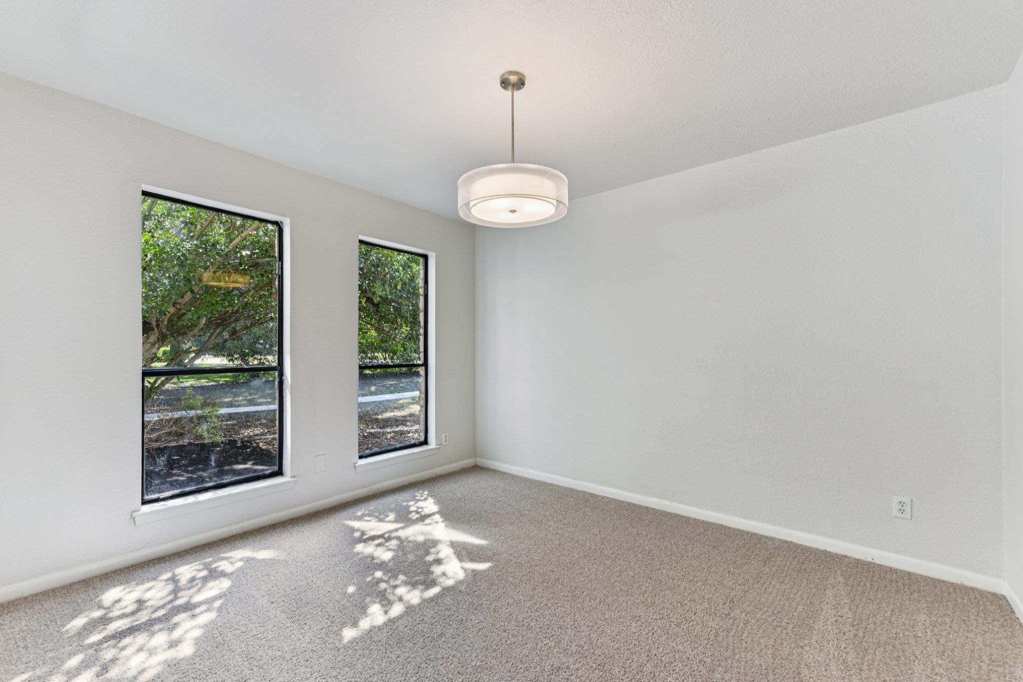 503 Hackberry St, Lockhart, TX 78644