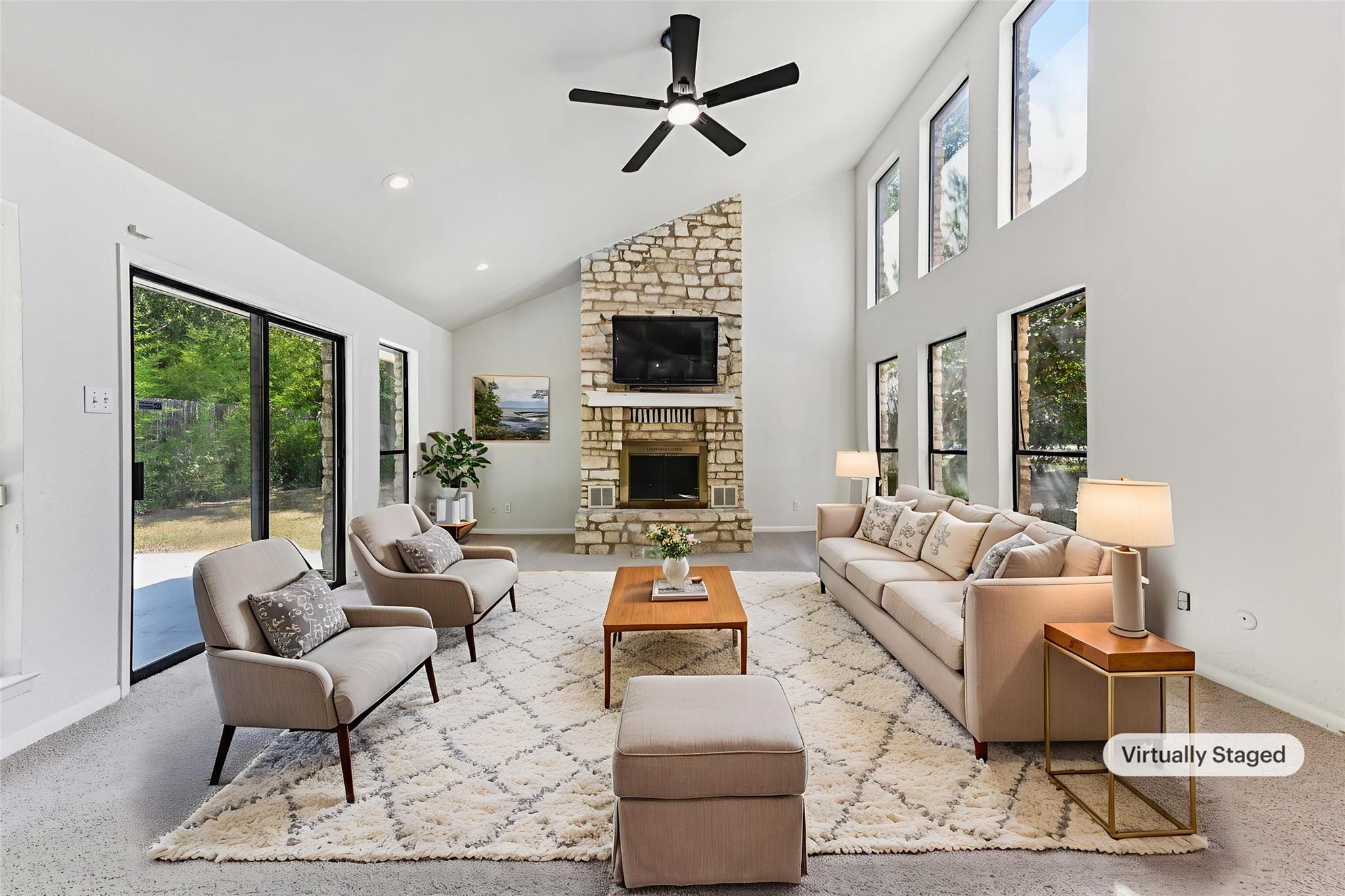 503 Hackberry St, Lockhart, TX 78644