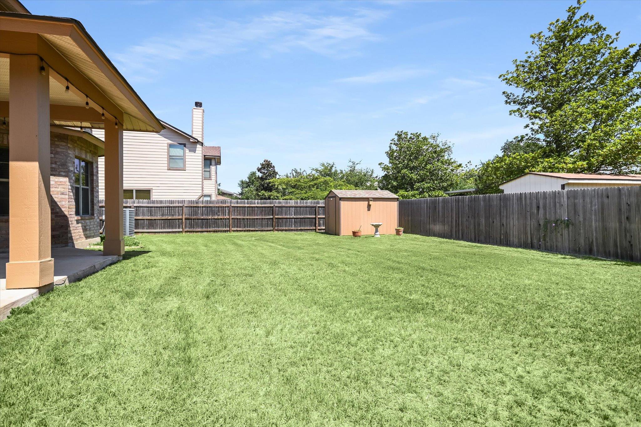 219 WOODLAKE Dr, Georgetown, TX 78633