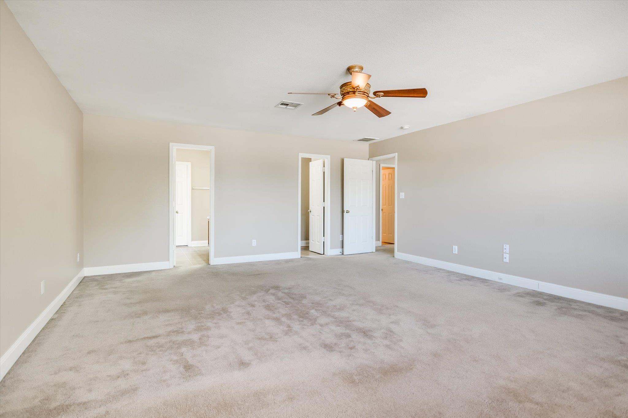 219 WOODLAKE Dr, Georgetown, TX 78633