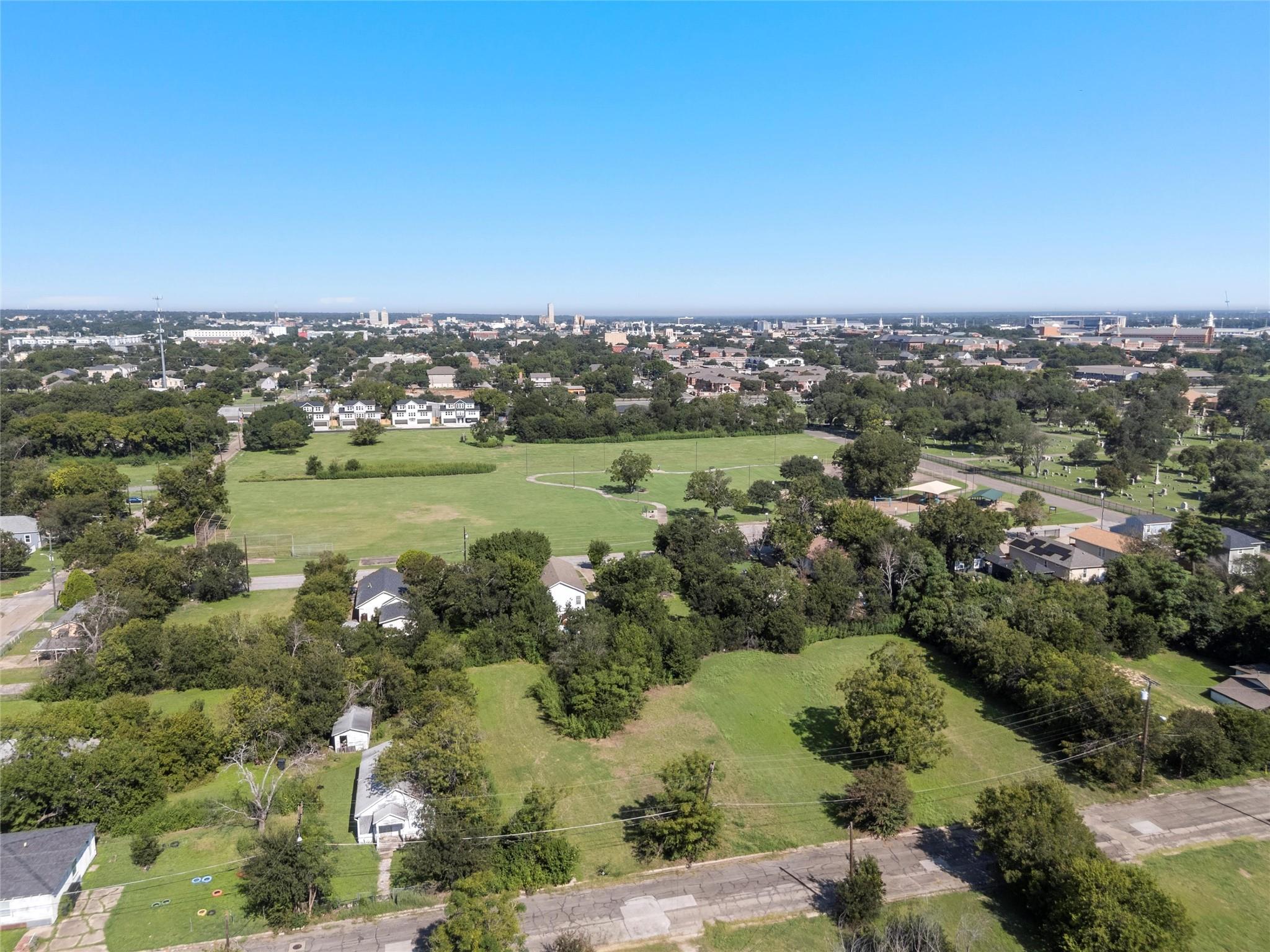 805 Benton Dr, Waco, TX 76706