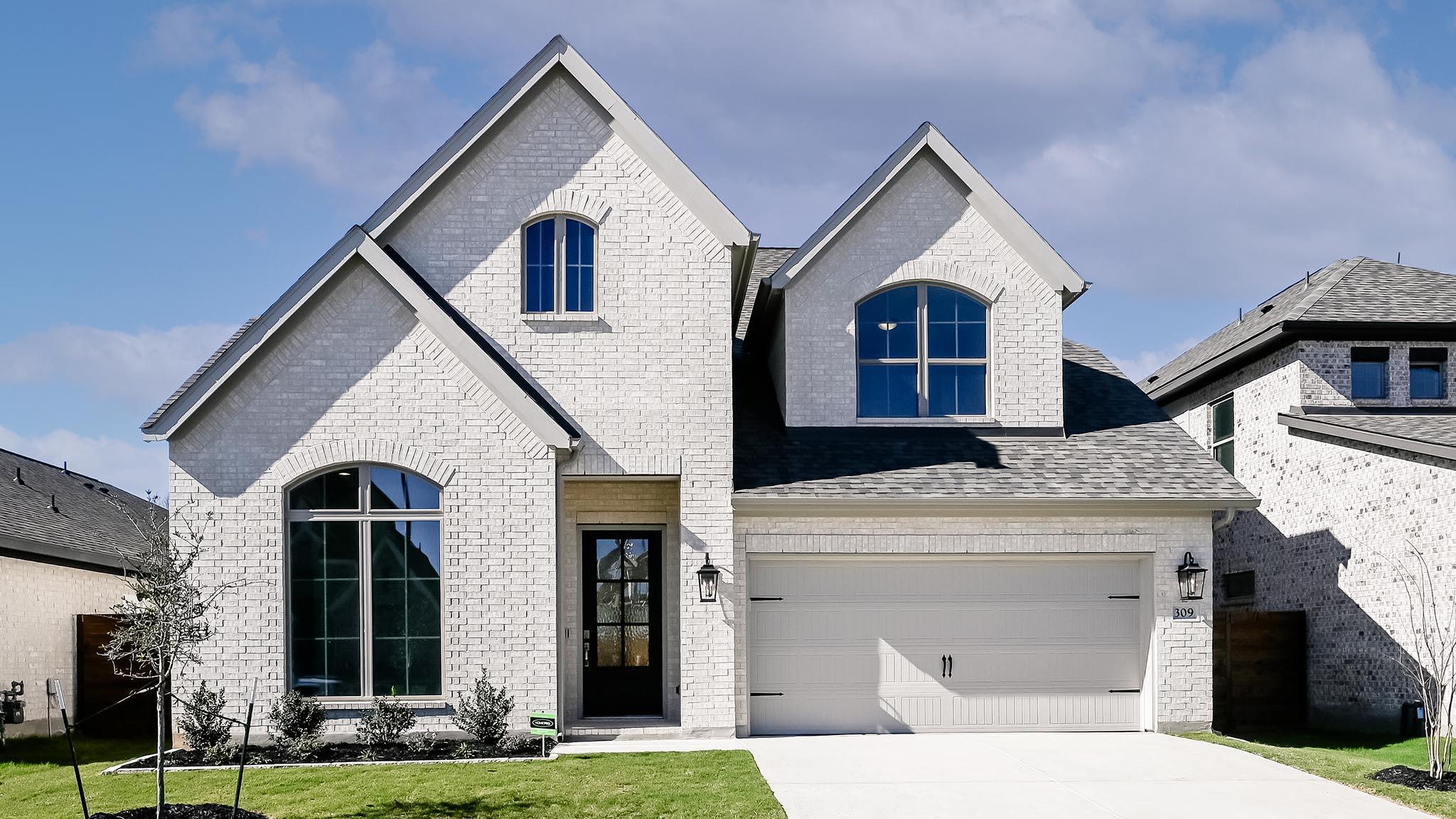 309 Foxfire Cv, Lockhart, TX 78644