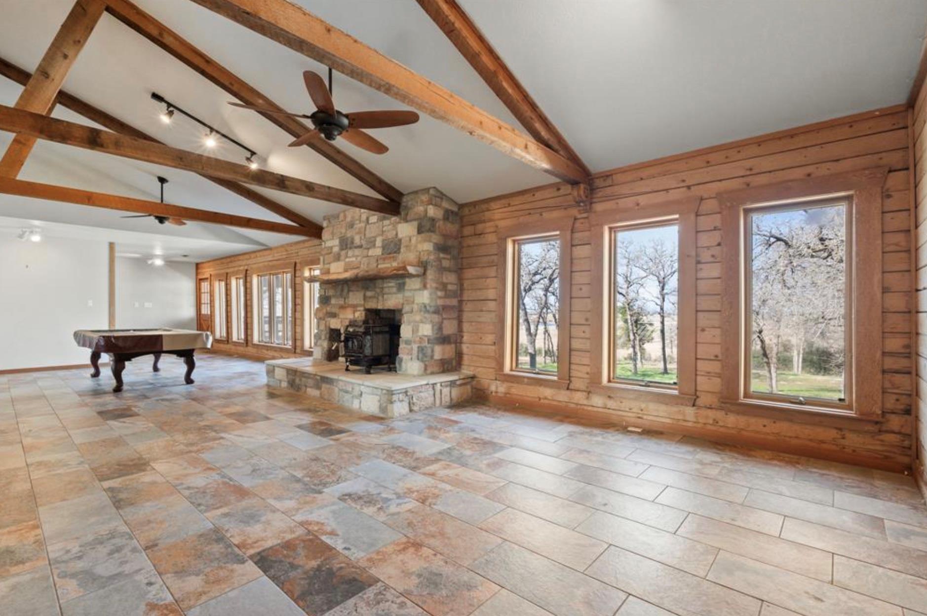 180 Bradley Ln, Rosanky, TX 78953