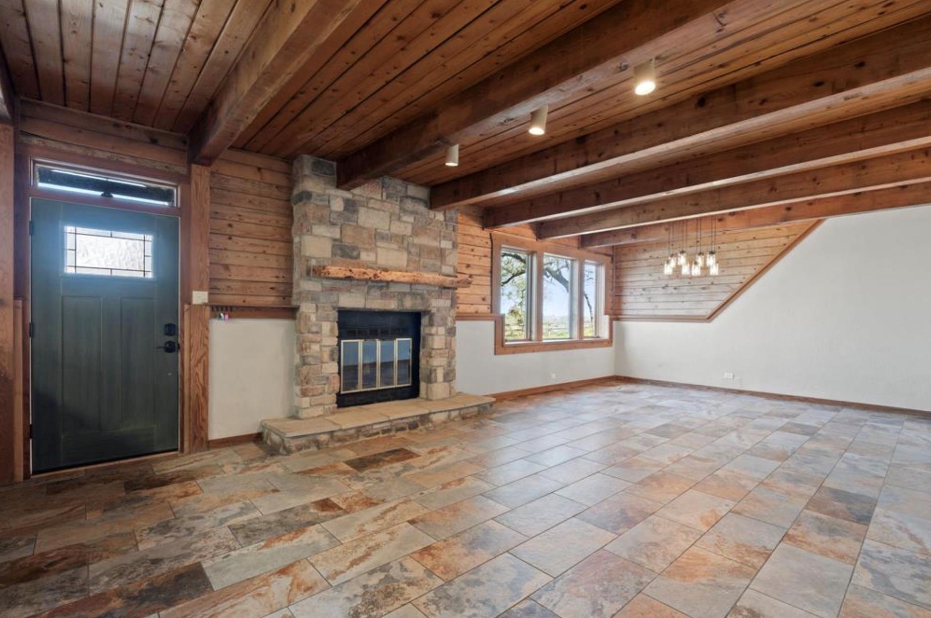 180 Bradley Ln, Rosanky, TX 78953