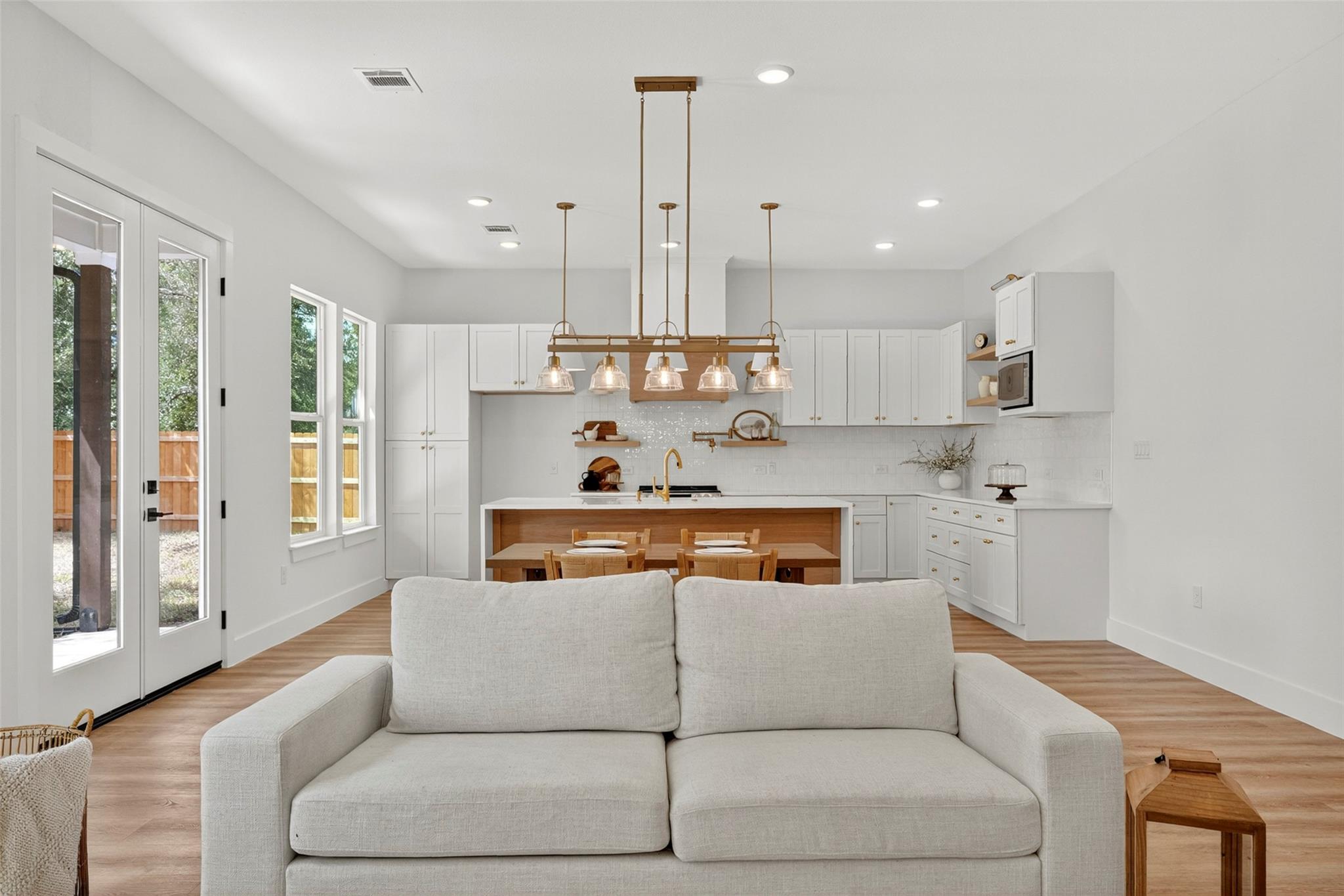 353 Nene Ln, Bastrop, TX 78602