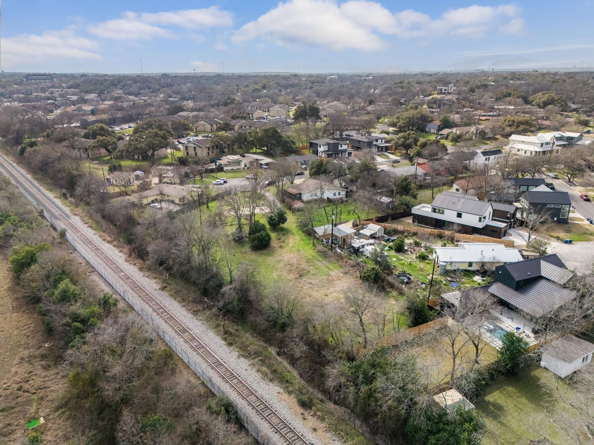 1402 Valleyridge Dr, Austin, TX 78704