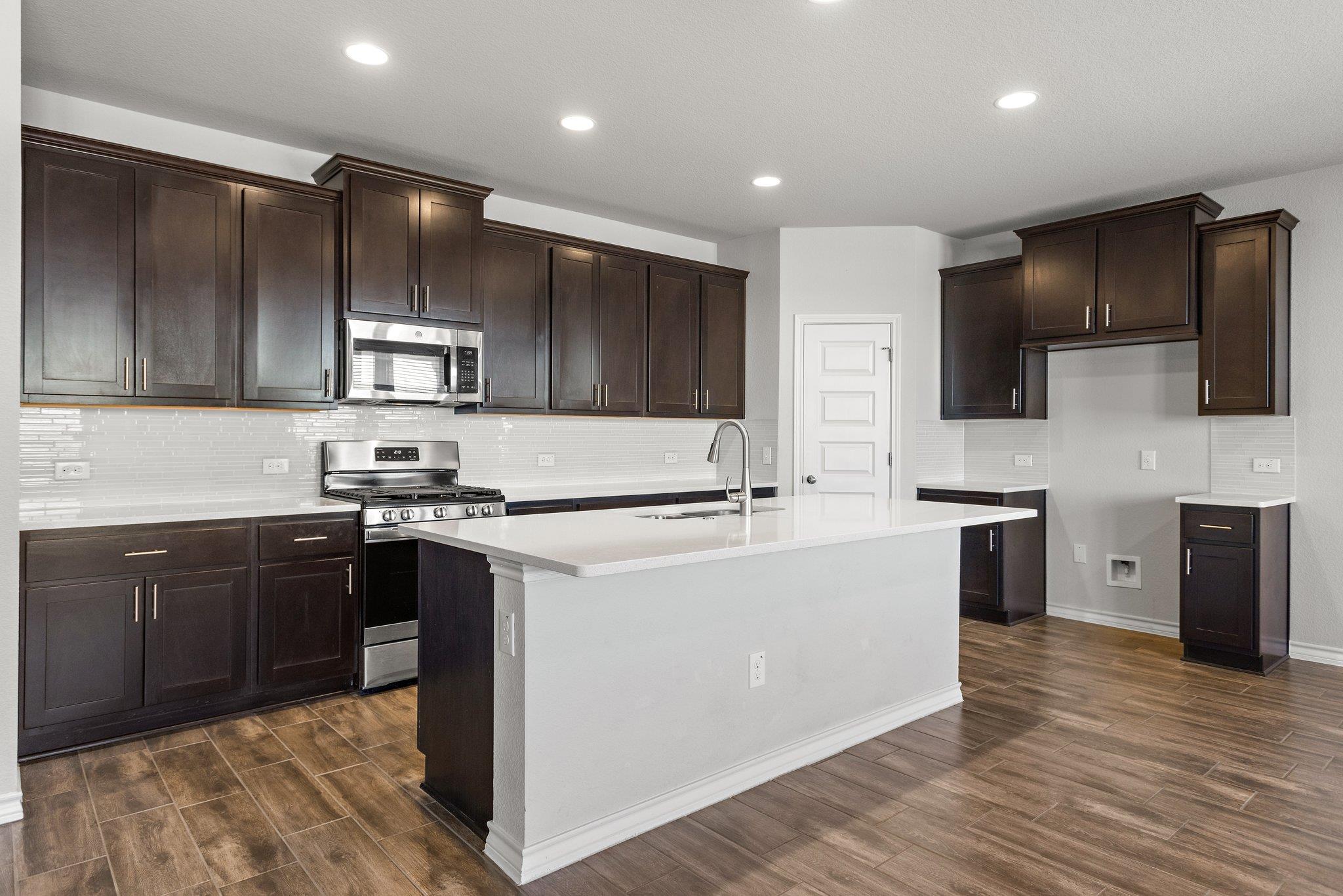 798 Eves Necklace Dr, Buda, TX 78610