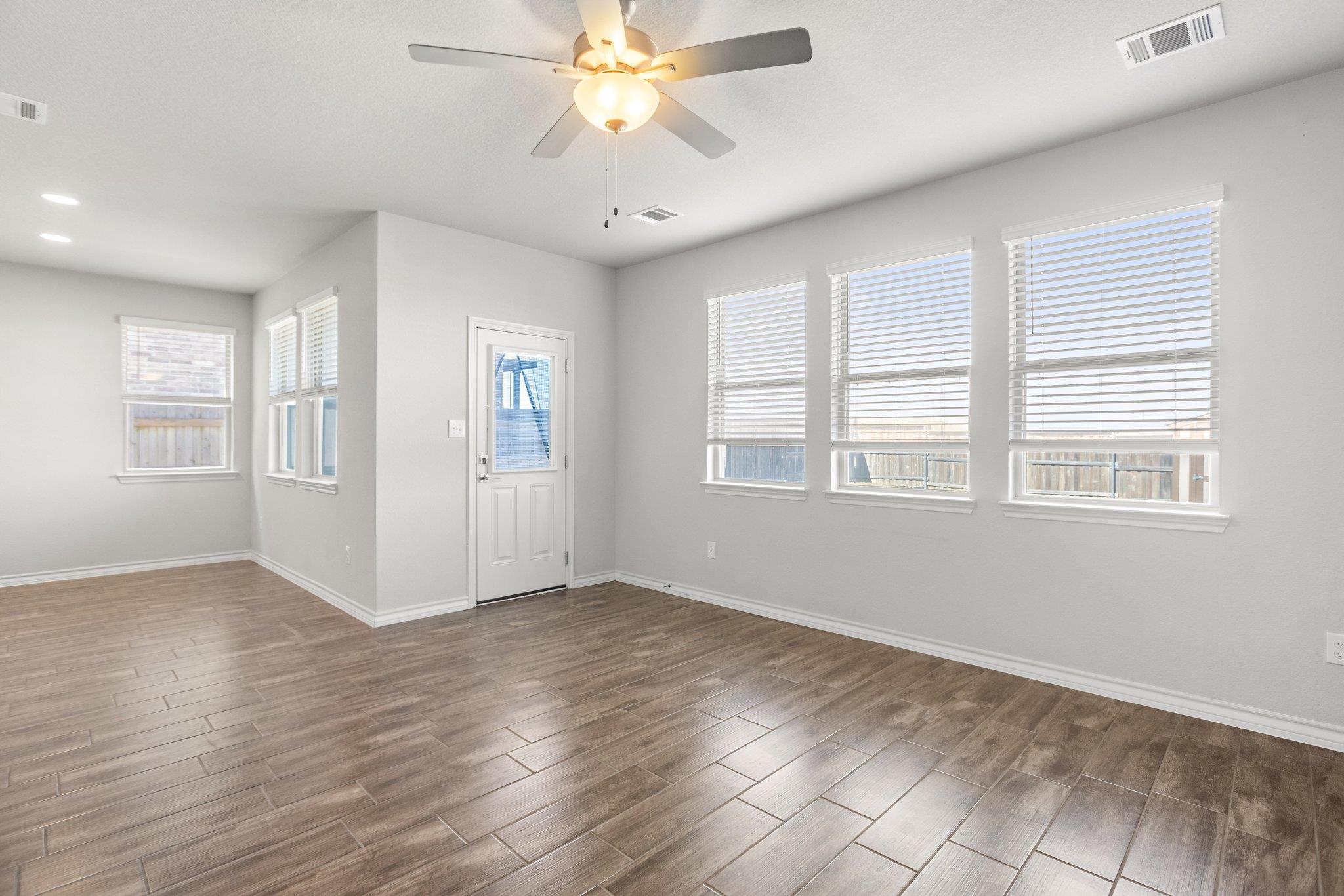 798 Eves Necklace Dr, Buda, TX 78610