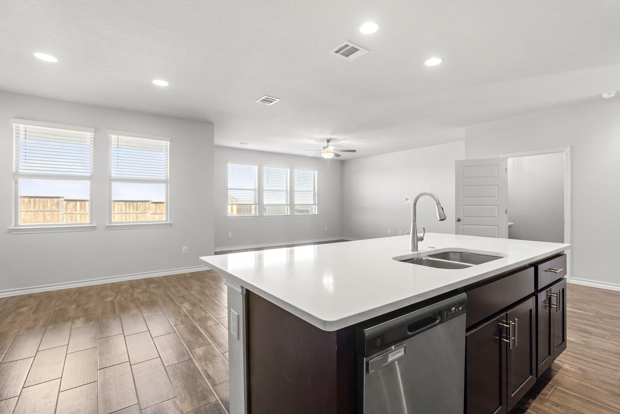 798 Eves Necklace Dr, Buda, TX 78610