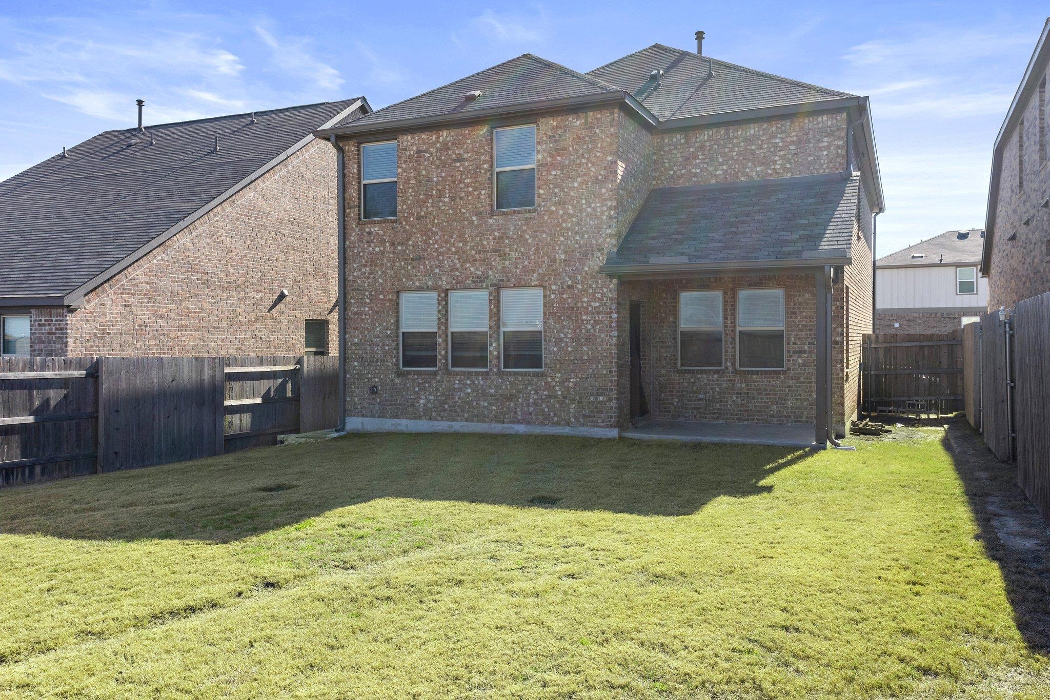 798 Eves Necklace Dr, Buda, TX 78610