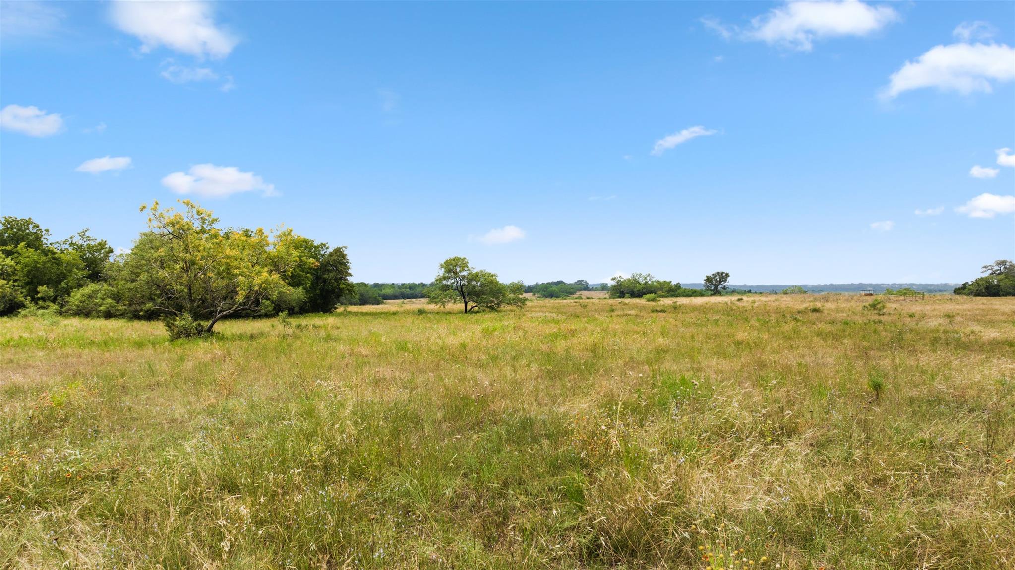 3575 Westwood Rd, Lockhart, TX 78644