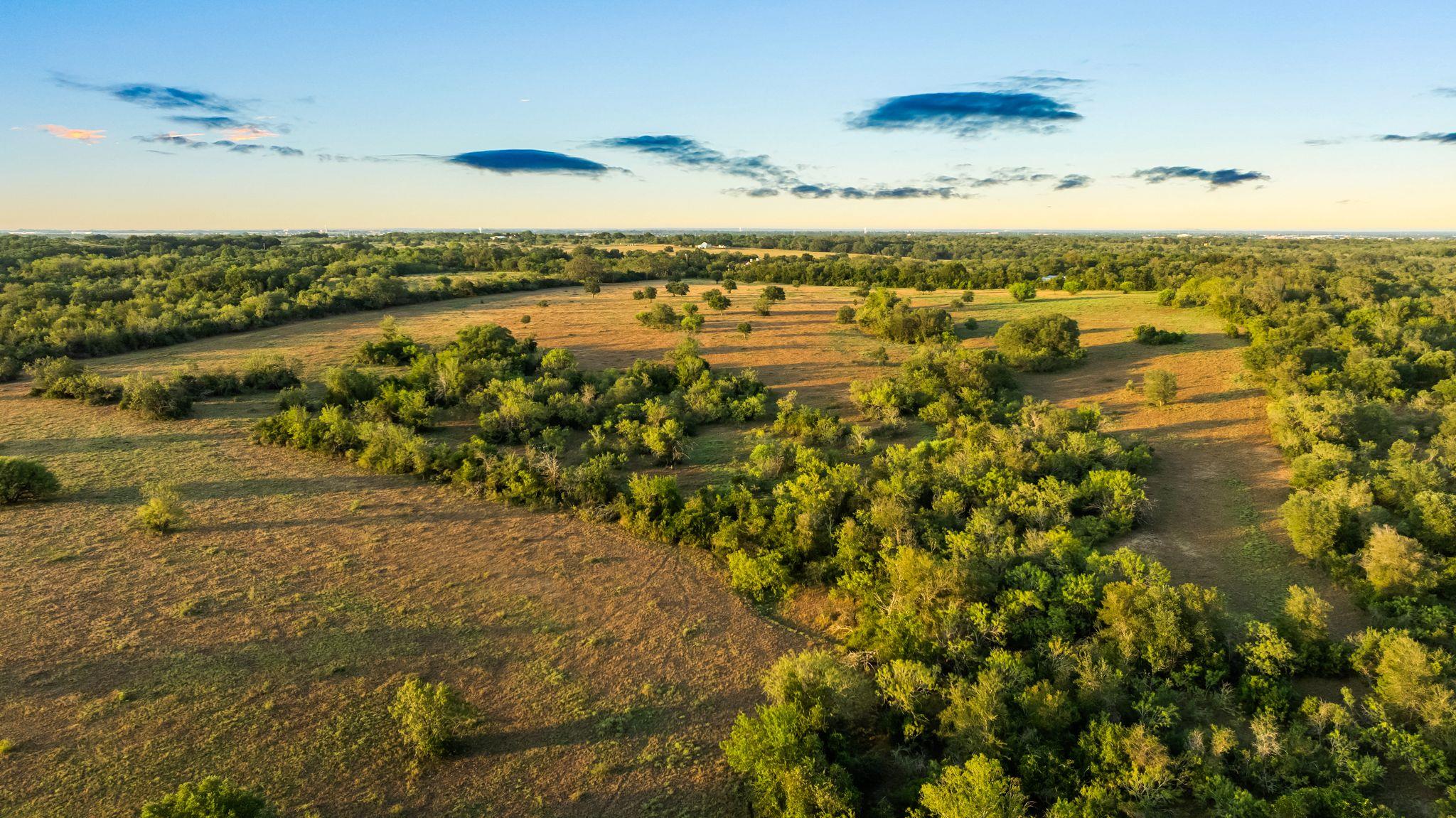 3575 Westwood Rd, Lockhart, TX 78644