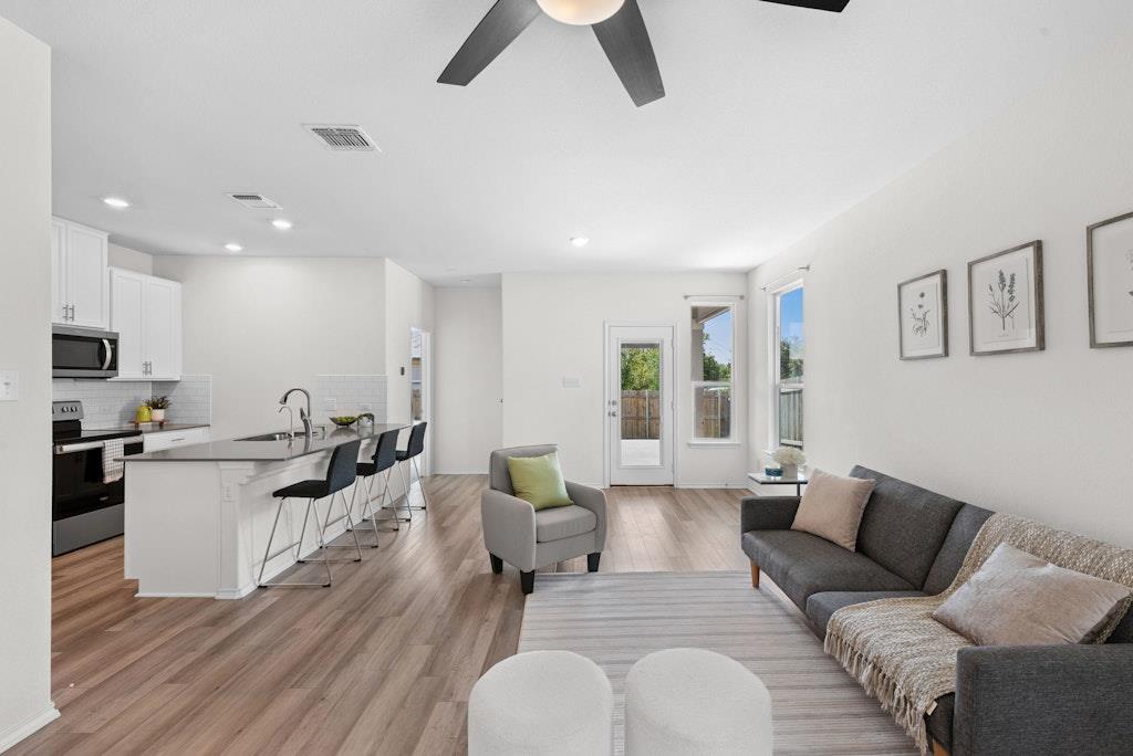 438 Thunder Valley Trl, Georgetown, TX 78626