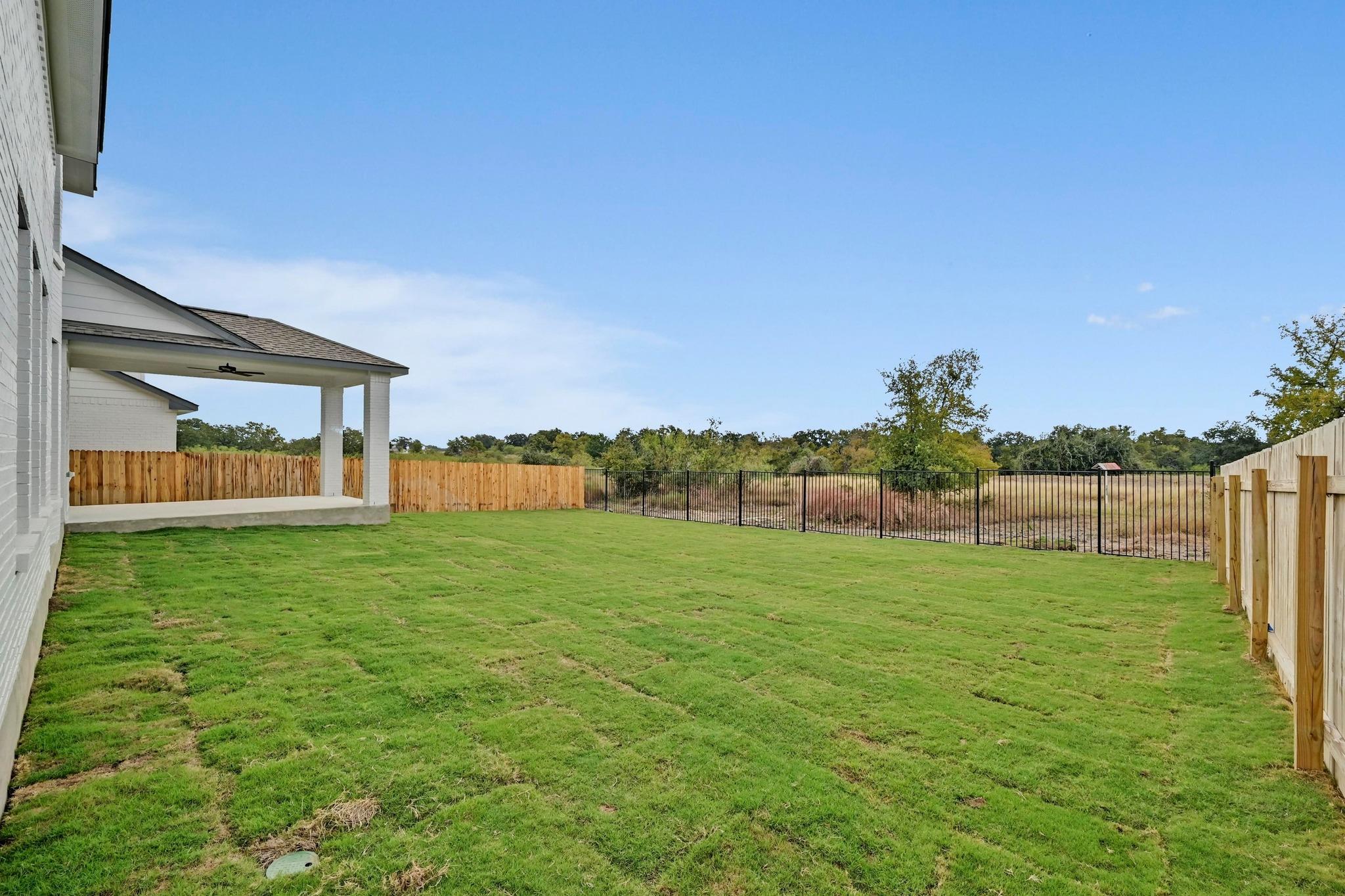 517 Tonada Dr, Liberty Hill, TX 78642