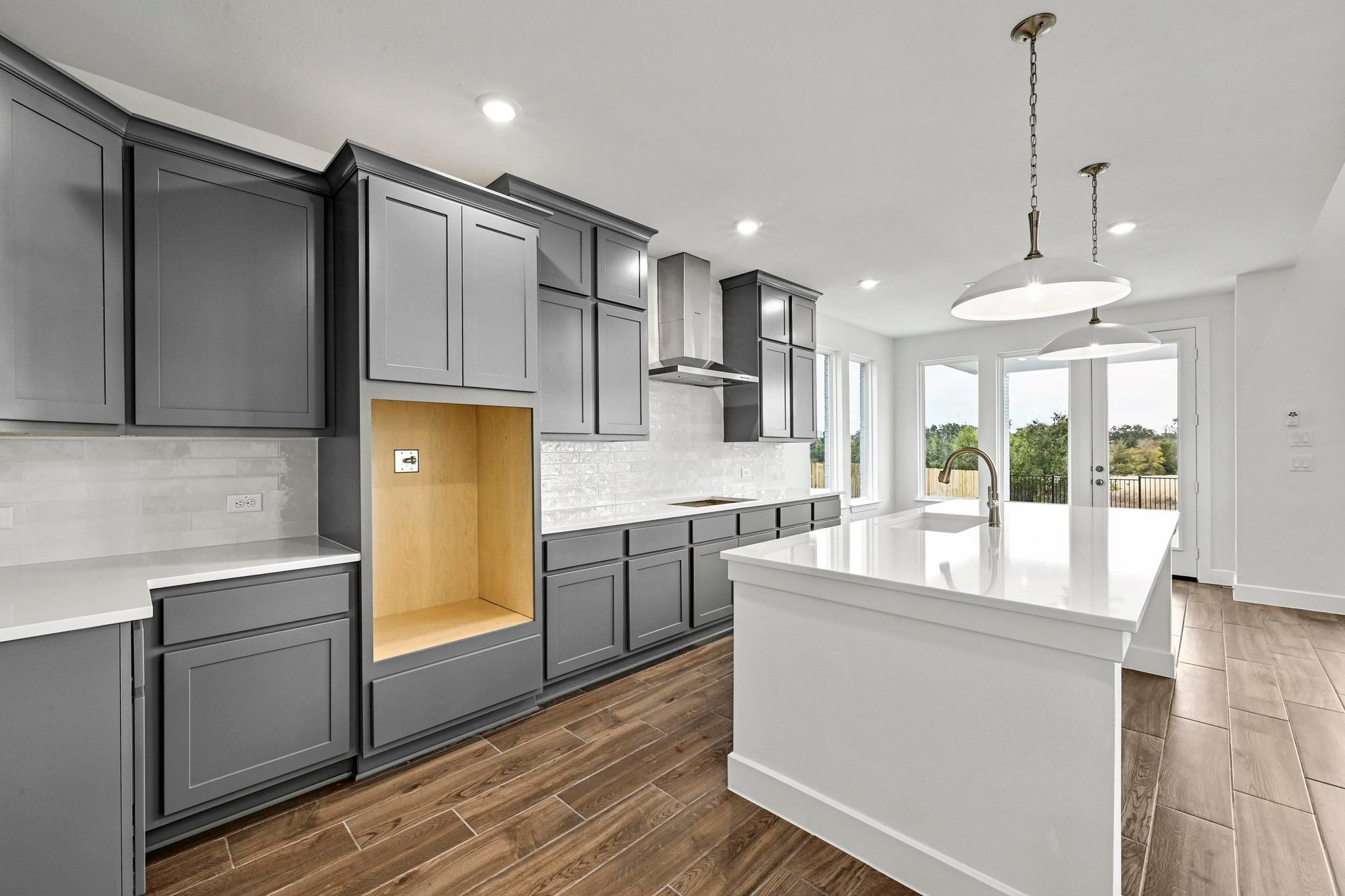 517 Tonada Dr, Liberty Hill, TX 78642