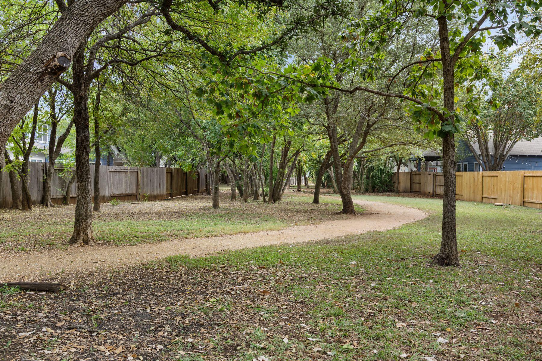 2509 Lightfoot Trl, Austin, TX 78745