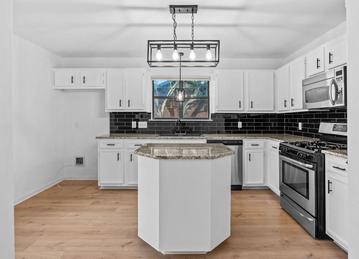 2101 Boxwood Path, Round Rock, TX 78664