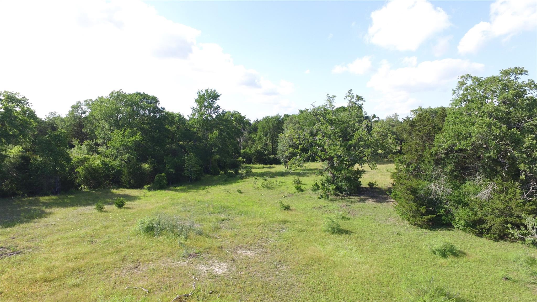 8616 N Us Hwy 77 Highway, La Grange, TX 78945