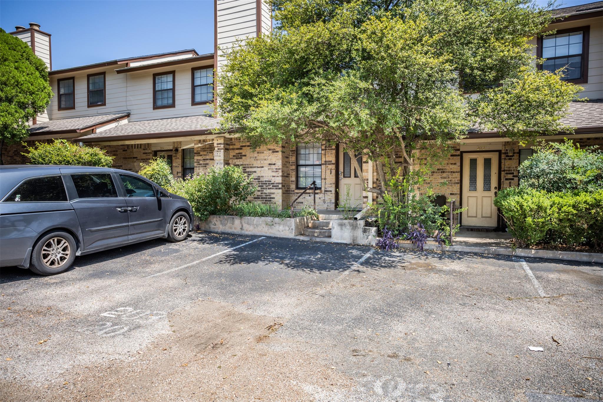 7800 Northcrest Blvd # 203, Austin, TX 78752