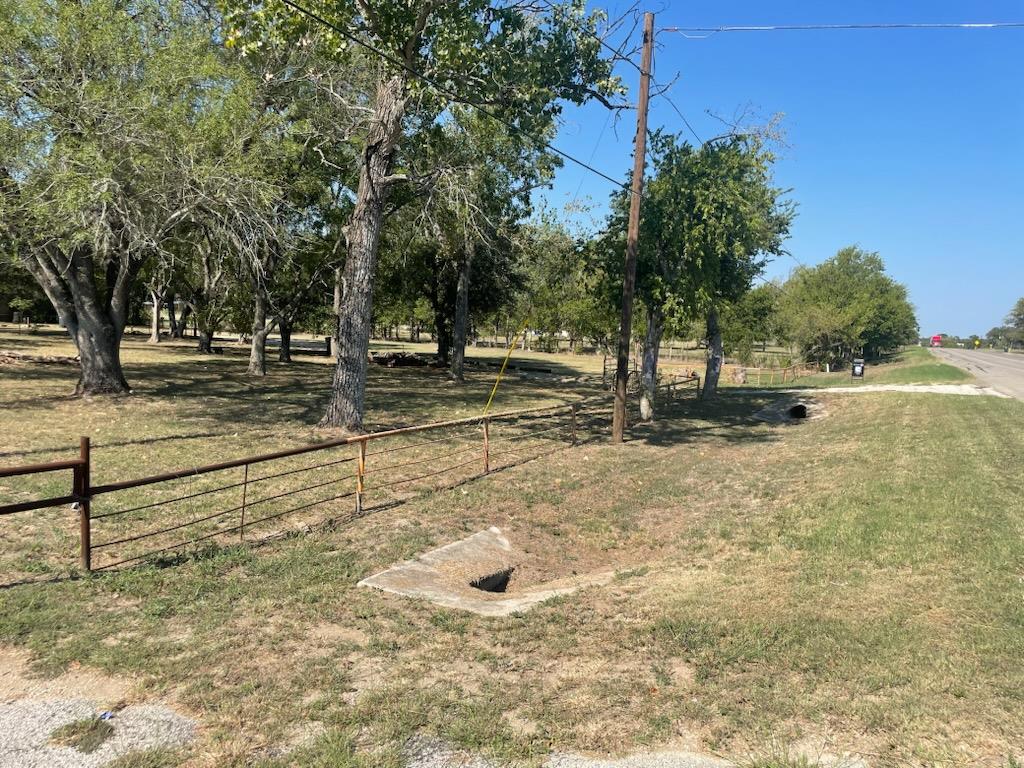 1125 San Marcos Highway, Luling, TX 78648