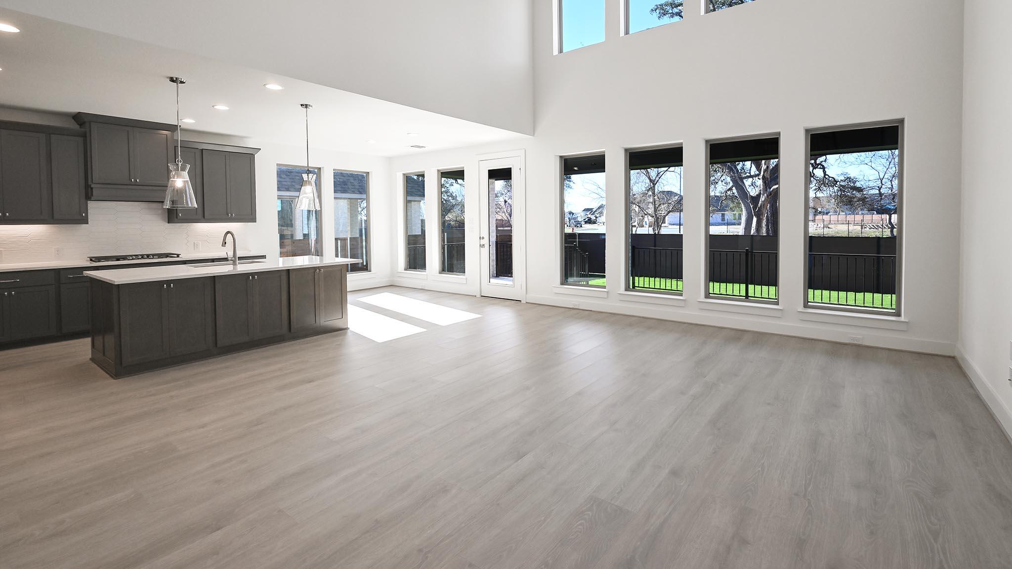 241 Melody Ln, Lockhart, TX 78644