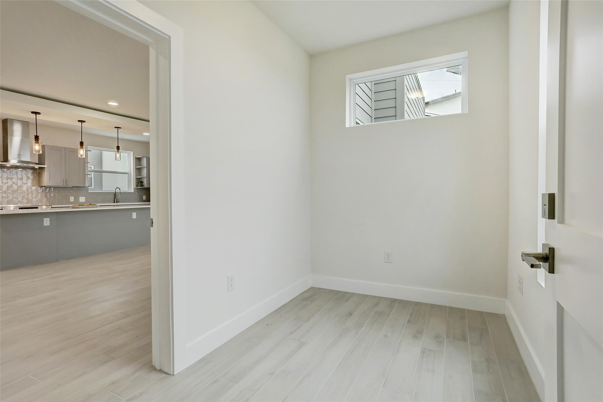 4300 Mansfield Dam Rd # 121/131, Austin, TX 78734