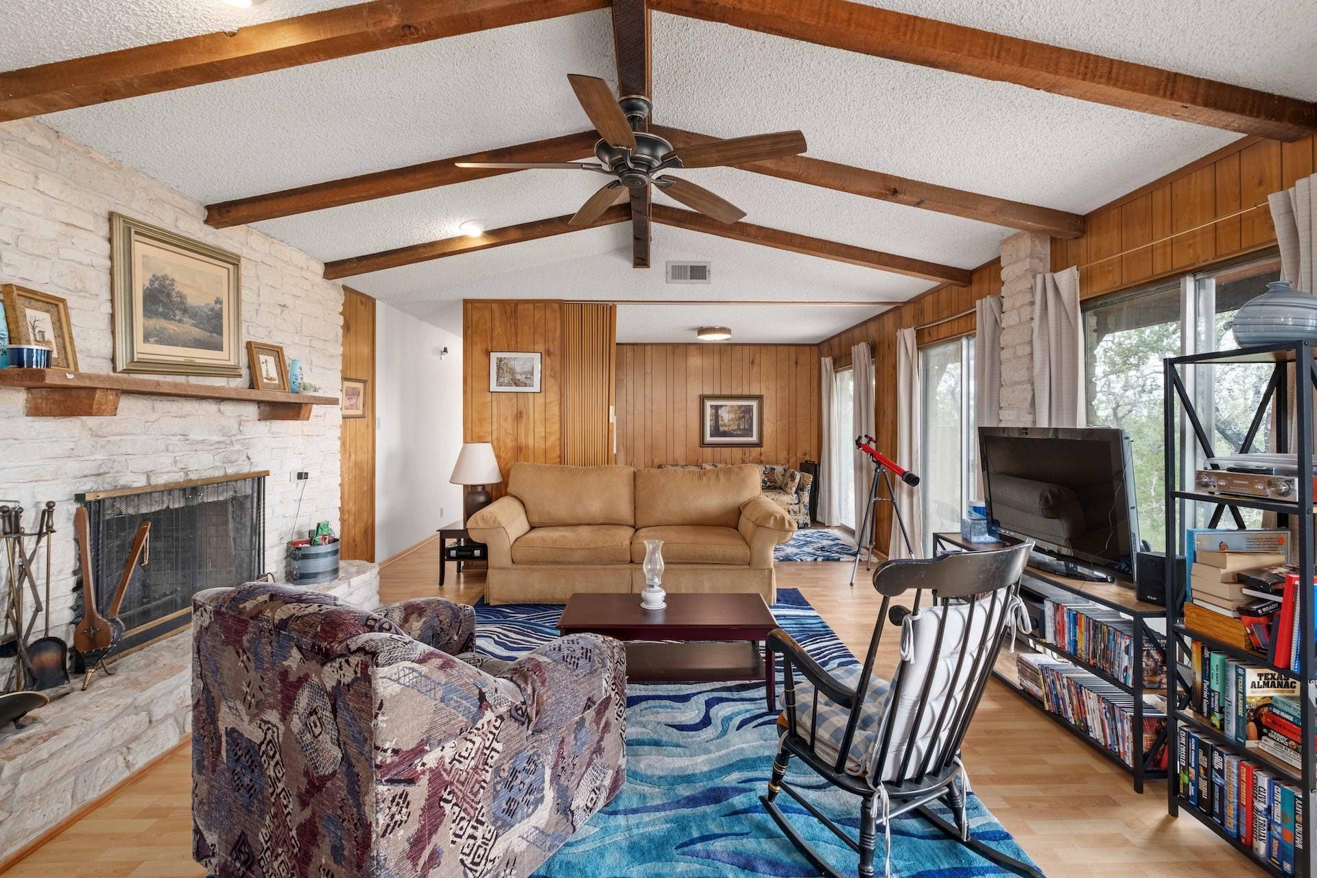 500 Shelton Ranch Rd, Dripping Springs, TX 78620