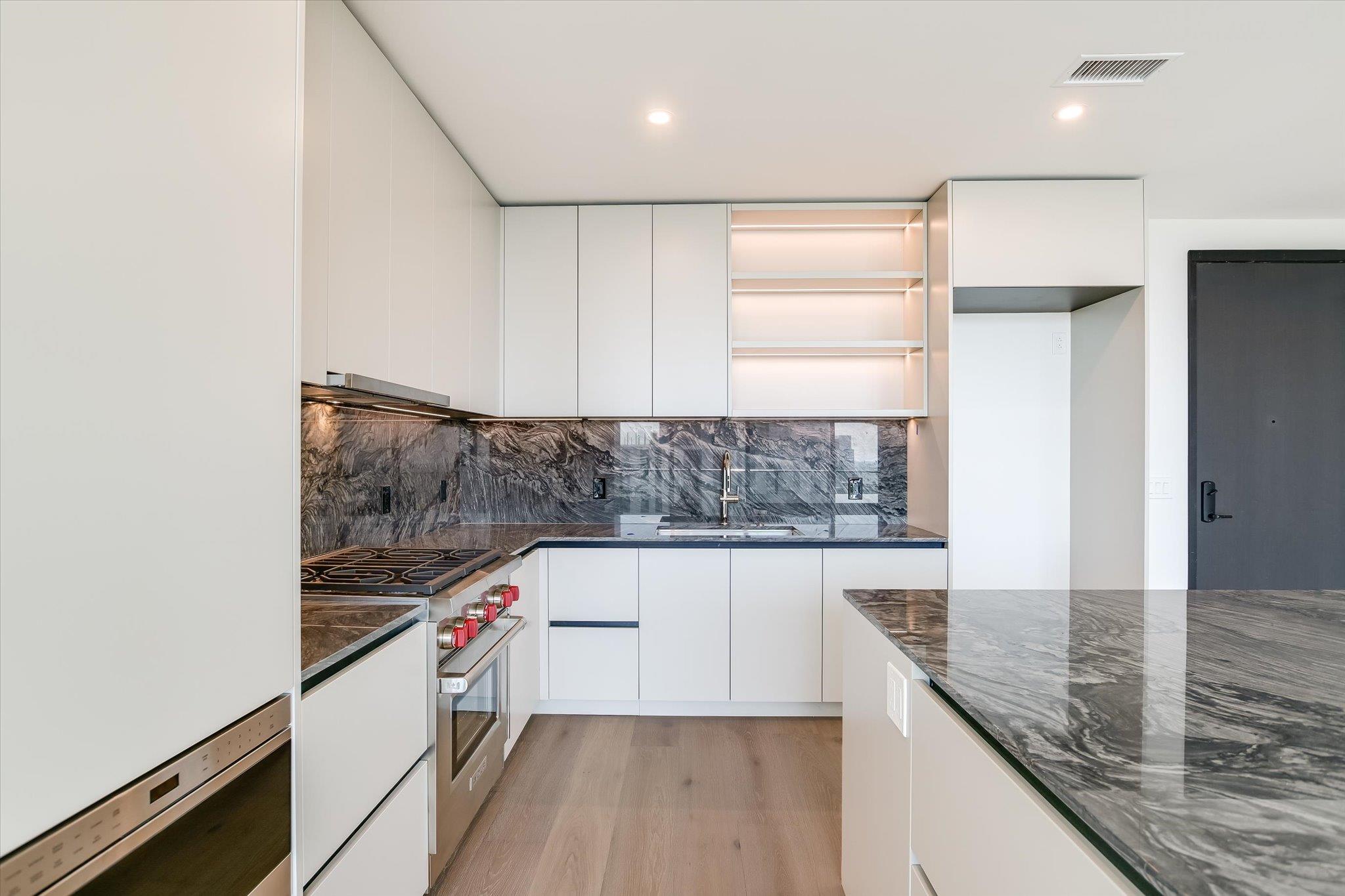 610 Davis St # 4602, Austin, TX 78701