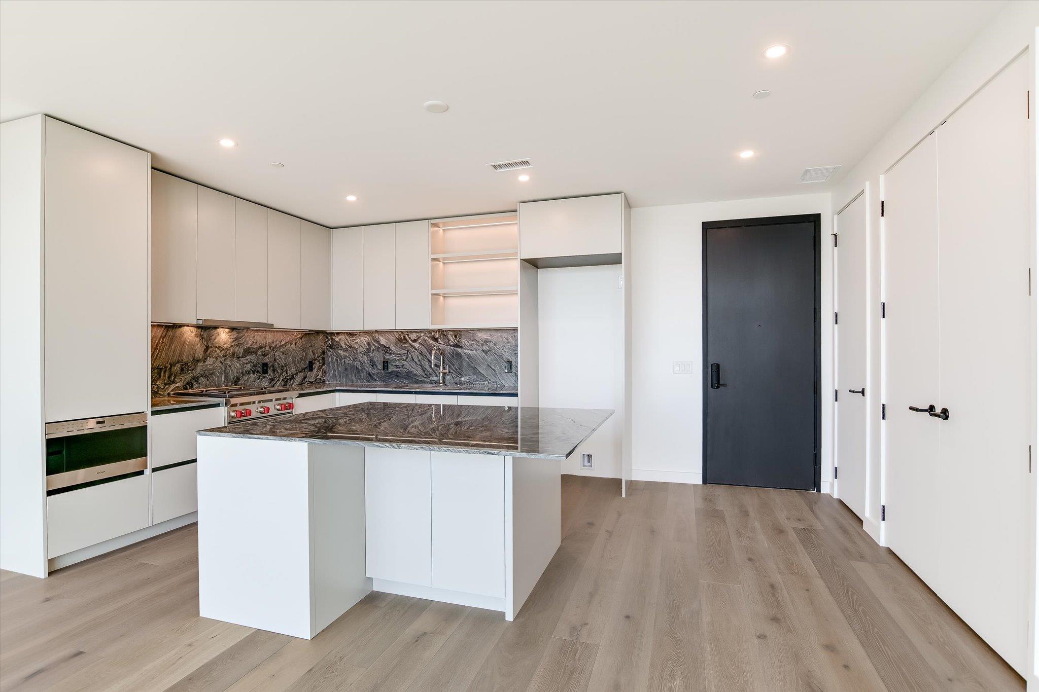 610 Davis St # 4602, Austin, TX 78701